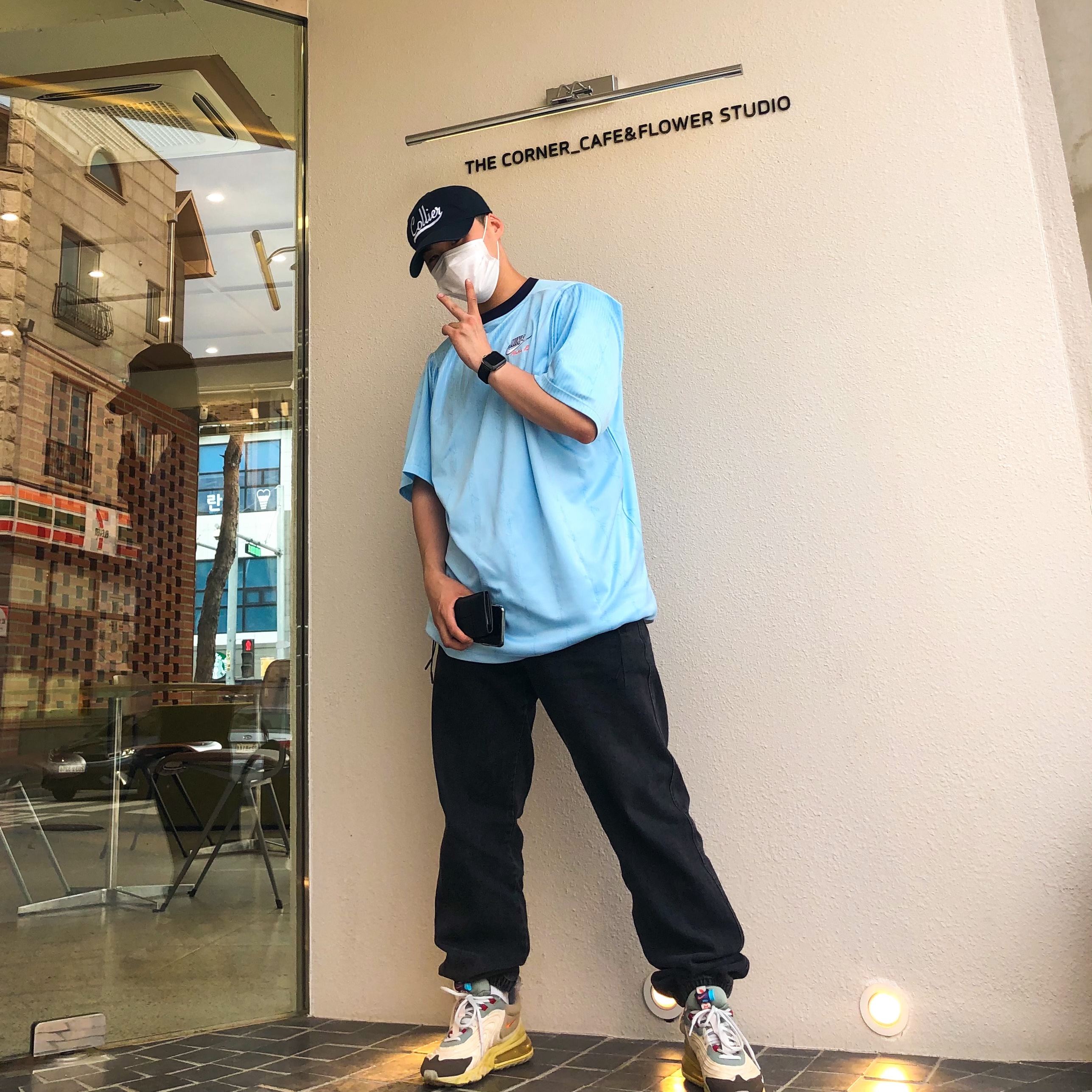 Nike x Travis Scott Air Max 270 React Cactus Trails 착용 스타일
