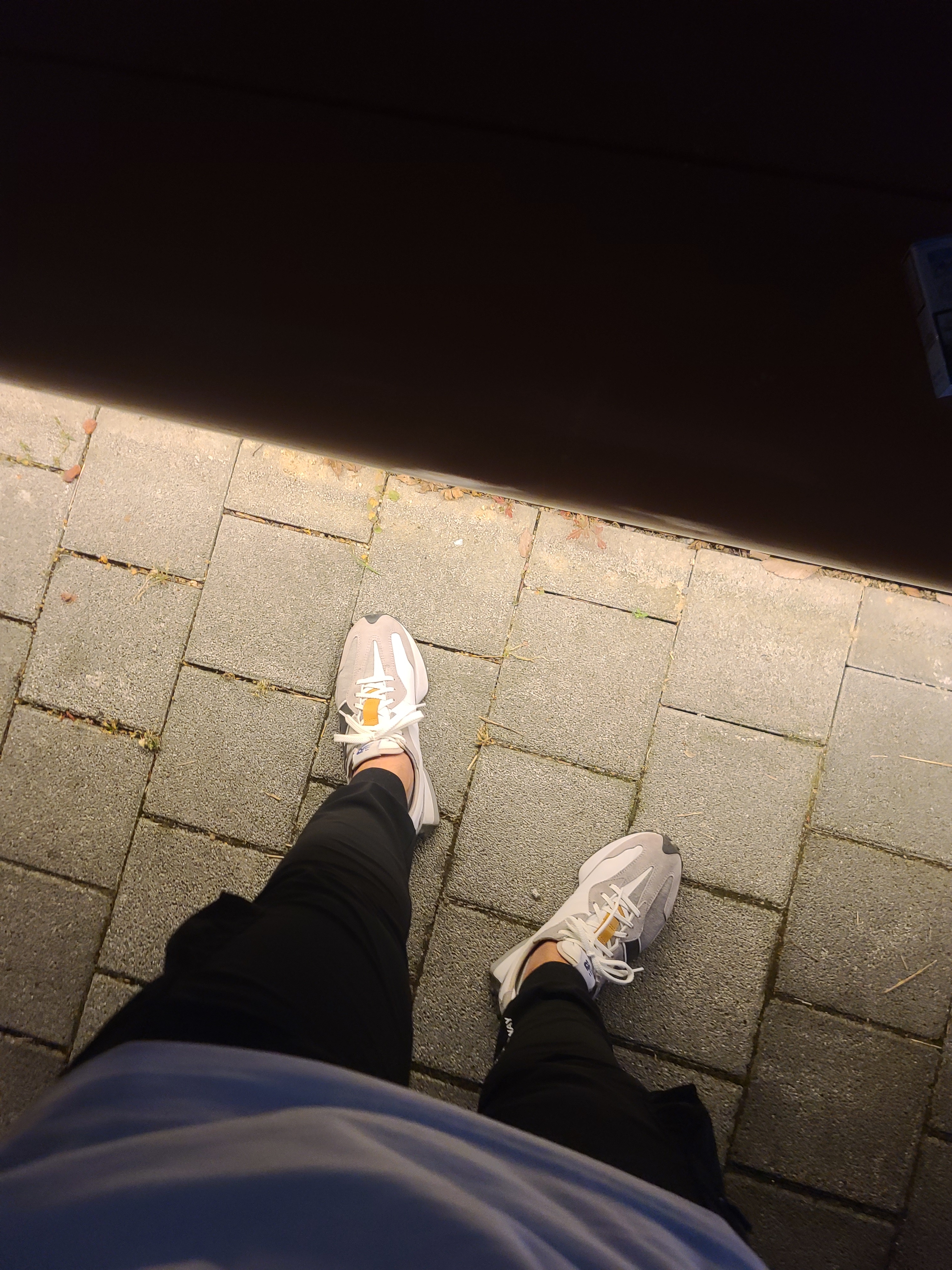 New Balance x Levi's 327 Grey (Levi's Tag) 착용 스타일 - 1