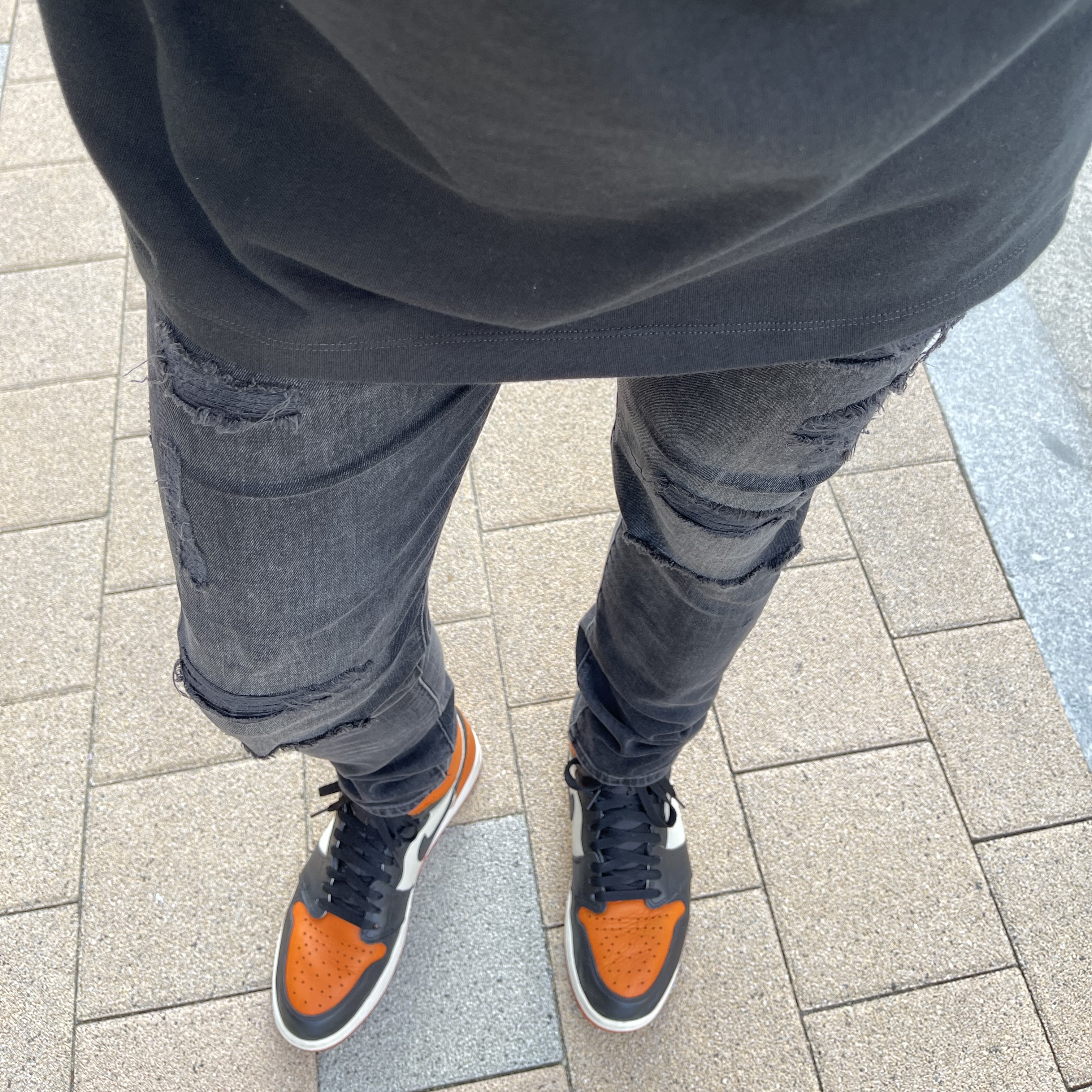 Jordan 1 Retro Shattered Backboard, Essentials 3D Silicon Applique Boxy T-Shirt Dark Slate/Black 2020 착용 스타일 - 3
