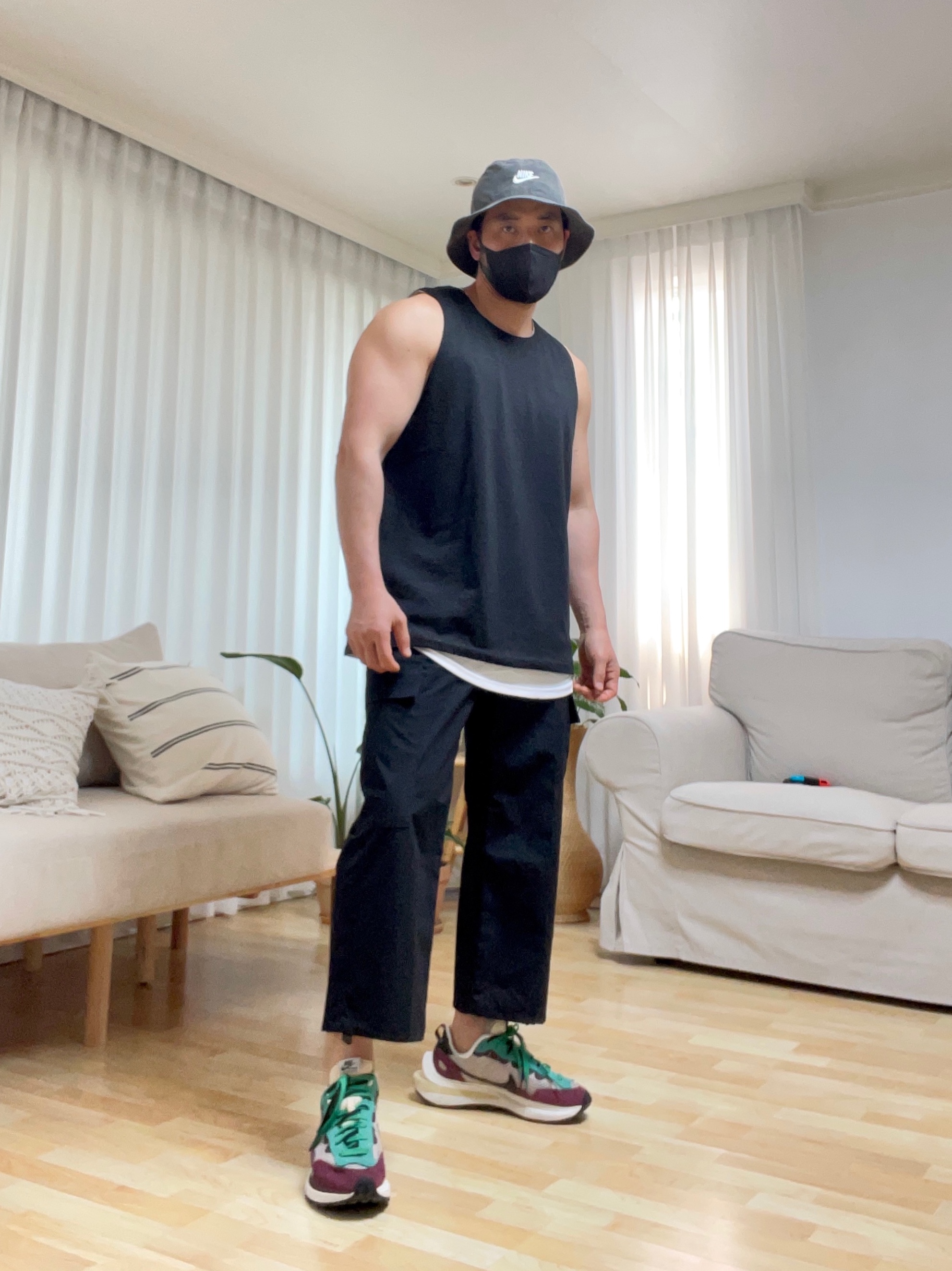 Nike x Sacai VaporWaffle String & Black Villain Red 착용 스타일 - 2