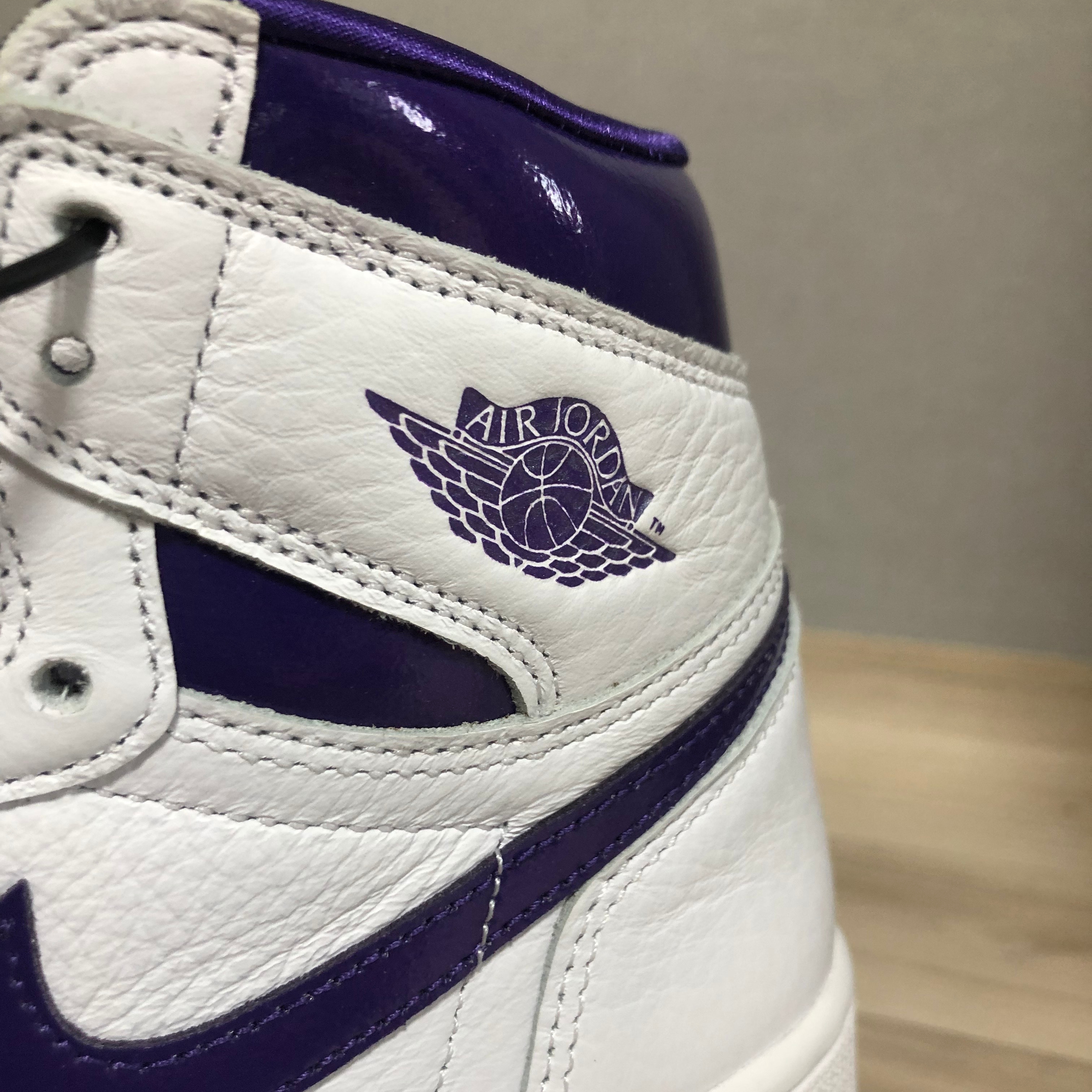 (W) Jordan 1 High OG Court Purple 착용 스타일 - 3