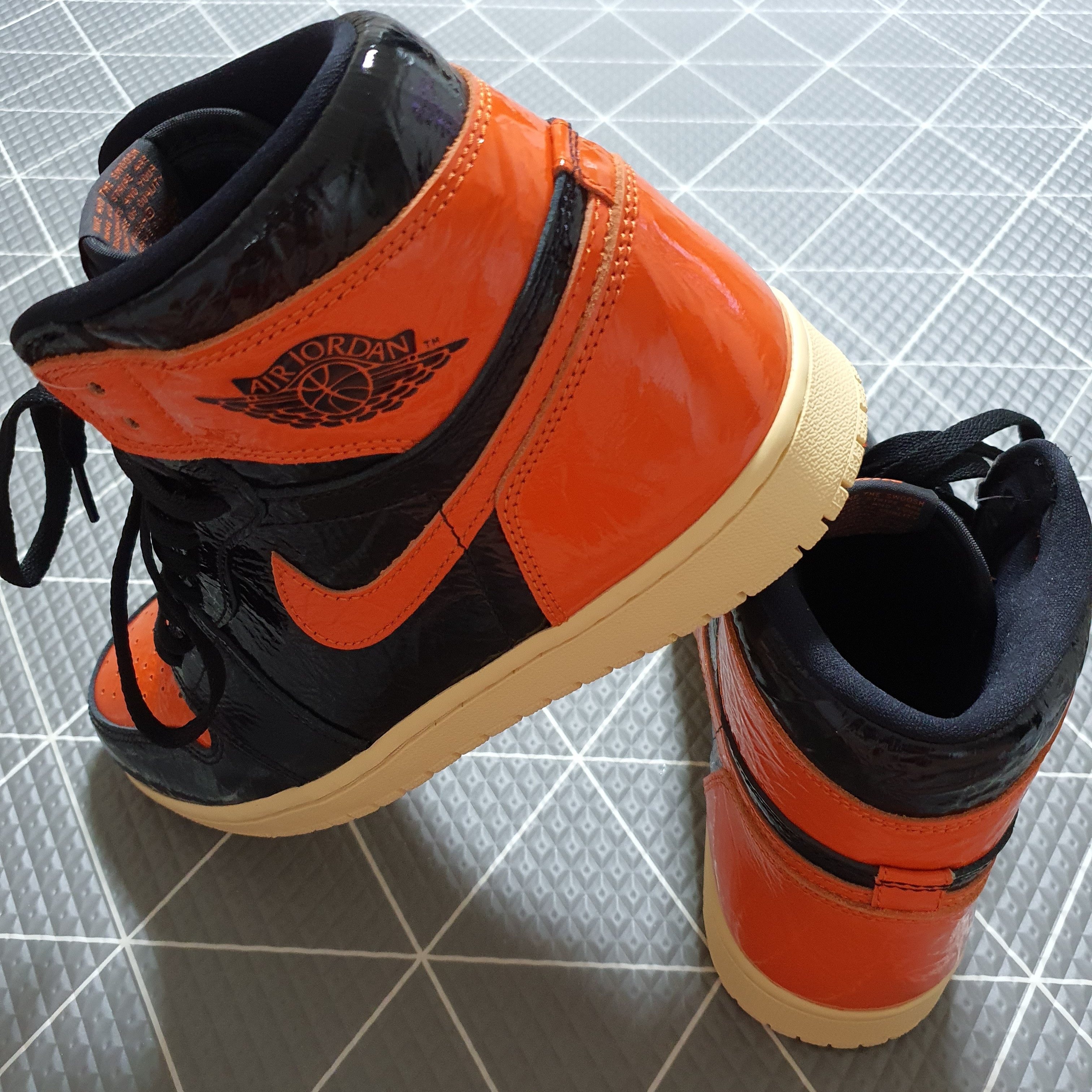 Jordan 1 Retro High Shattered Backboard 3.0 착용 스타일 - 2