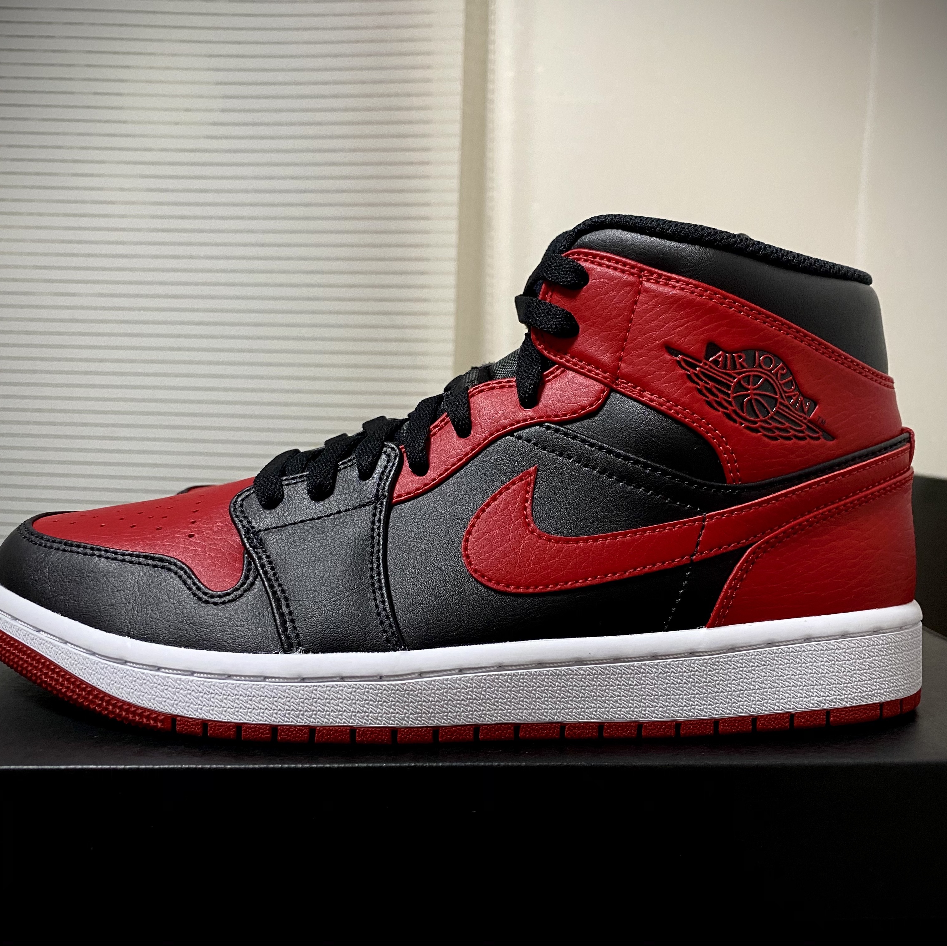 Jordan 1 Mid Bred Banned 2020 착용 스타일