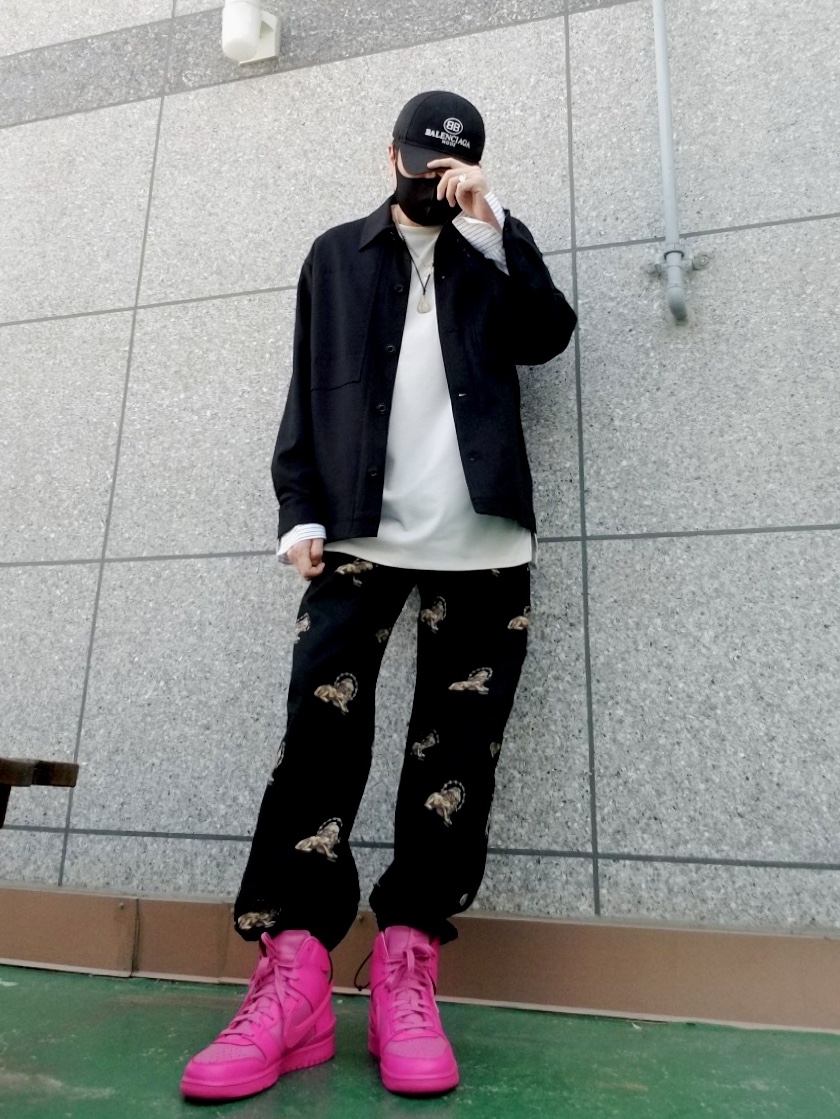 Nike x Ambush Dunk High Cosmic Fuchsia 착용 스타일 - 3