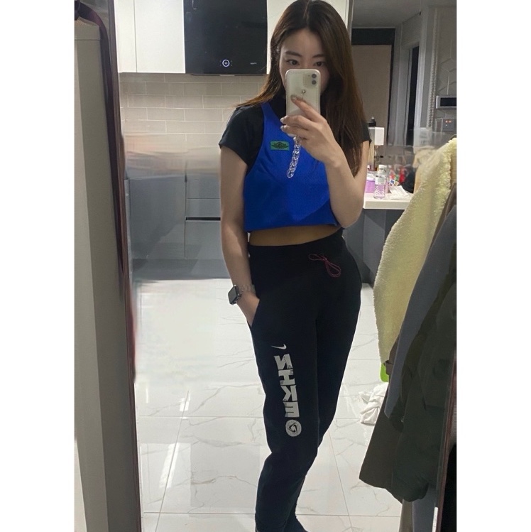 (W) Jordan x Aleali May Layerd Top Blue - Asia 착용 스타일
