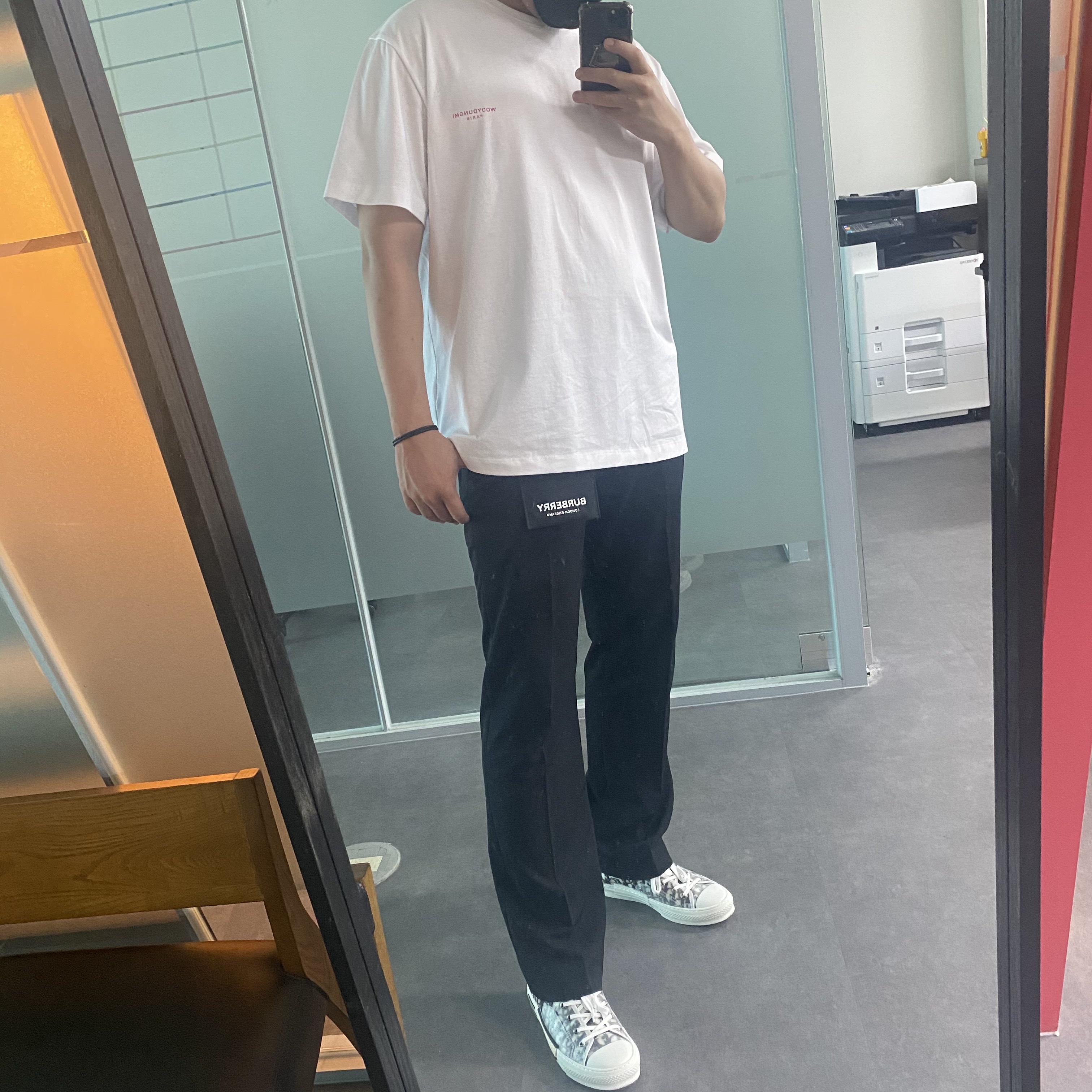 Dior B23 Low Dior Oblique White & Black 착용 스타일 - 2