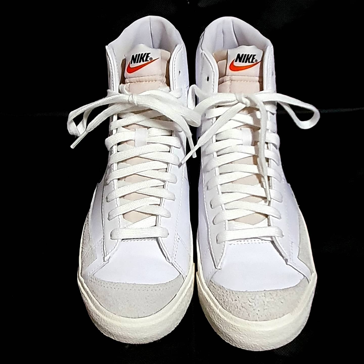 Nike Blazer Mid '77 Vintage White Black 착용 스타일 - 2