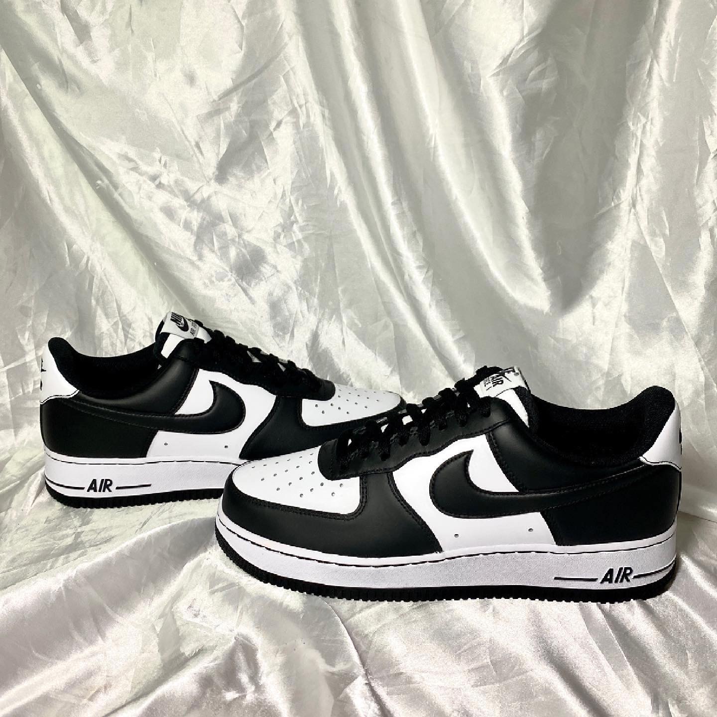 Nike Air Force 1 '07 Stitch Black 착용 스타일 - 2