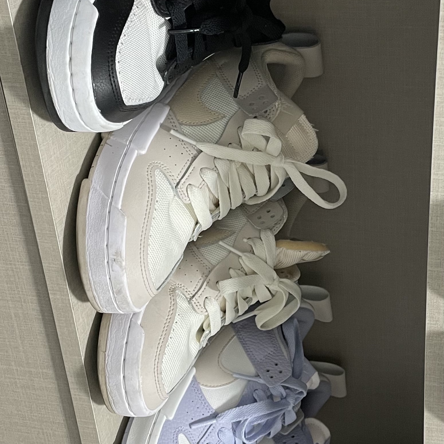 (W) Nike Dunk Low Disrupt Summit White Ghost, (W) Nike Dunk Low Disrupt Black White 착용 스타일 - 2