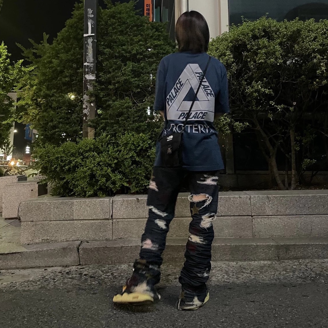 Jordan 4 x Union Retro Off Noir, Supreme x The North Face RTG Utility Pouch Black - 20SS 착용 스타일 - 2