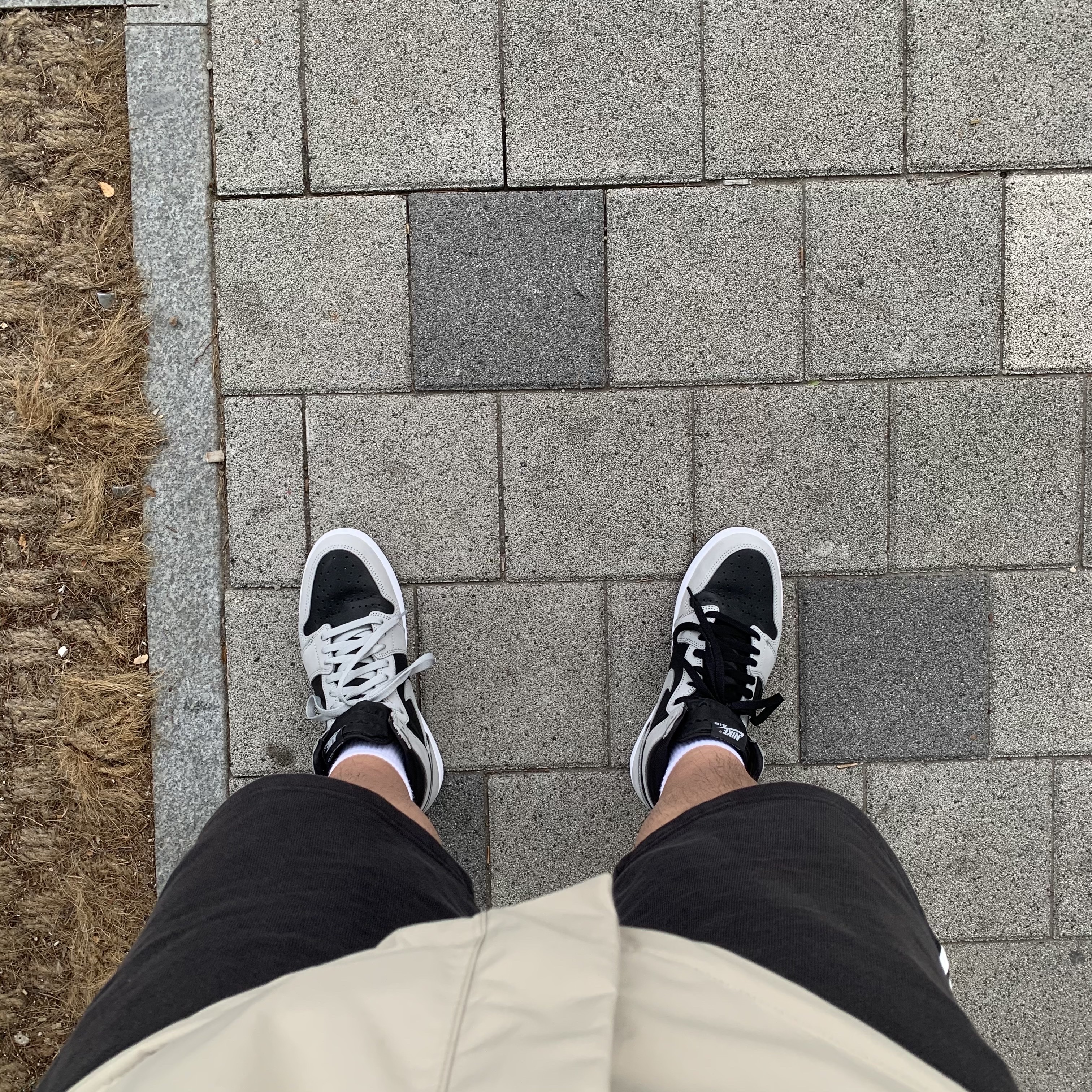 Jordan 1 Retro High OG Shadow 2.0 착용 스타일