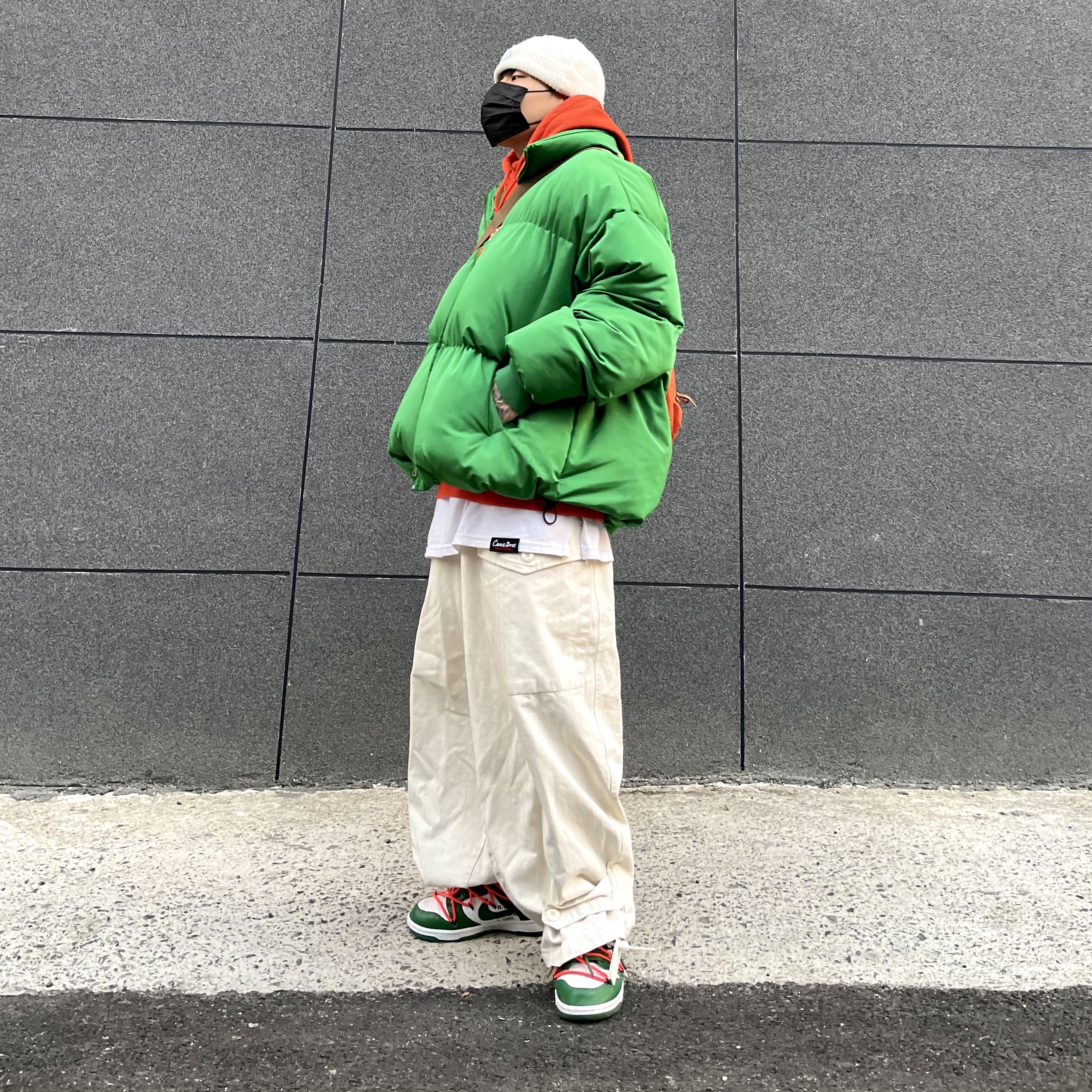 Nike x Off-White Dunk Low Pine Green 착용 스타일 - 3
