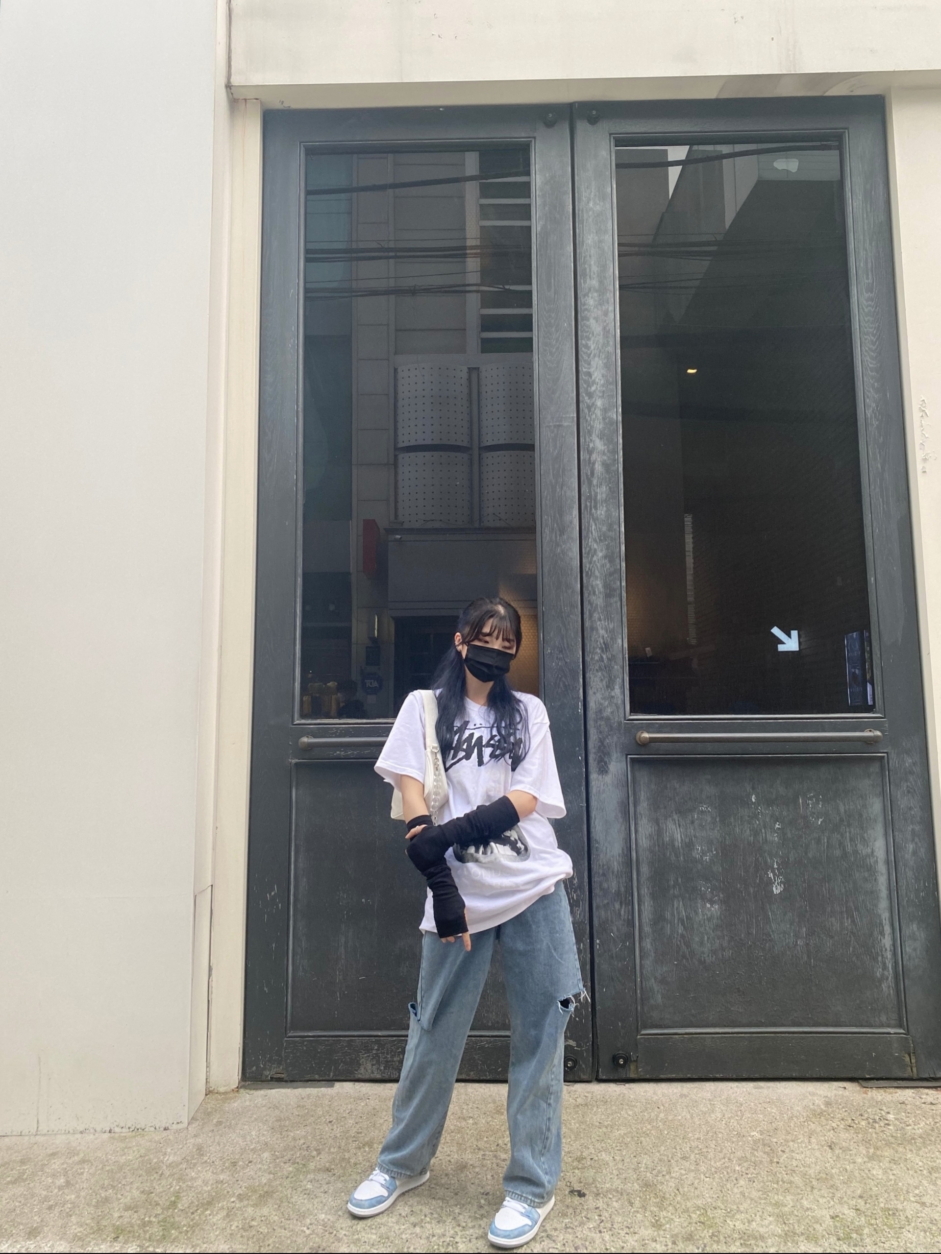 Jordan 1 Retro High OG Hyper Royal, Stussy x Rick Owens 40 WT T-Shirt 착용 스타일 - 2