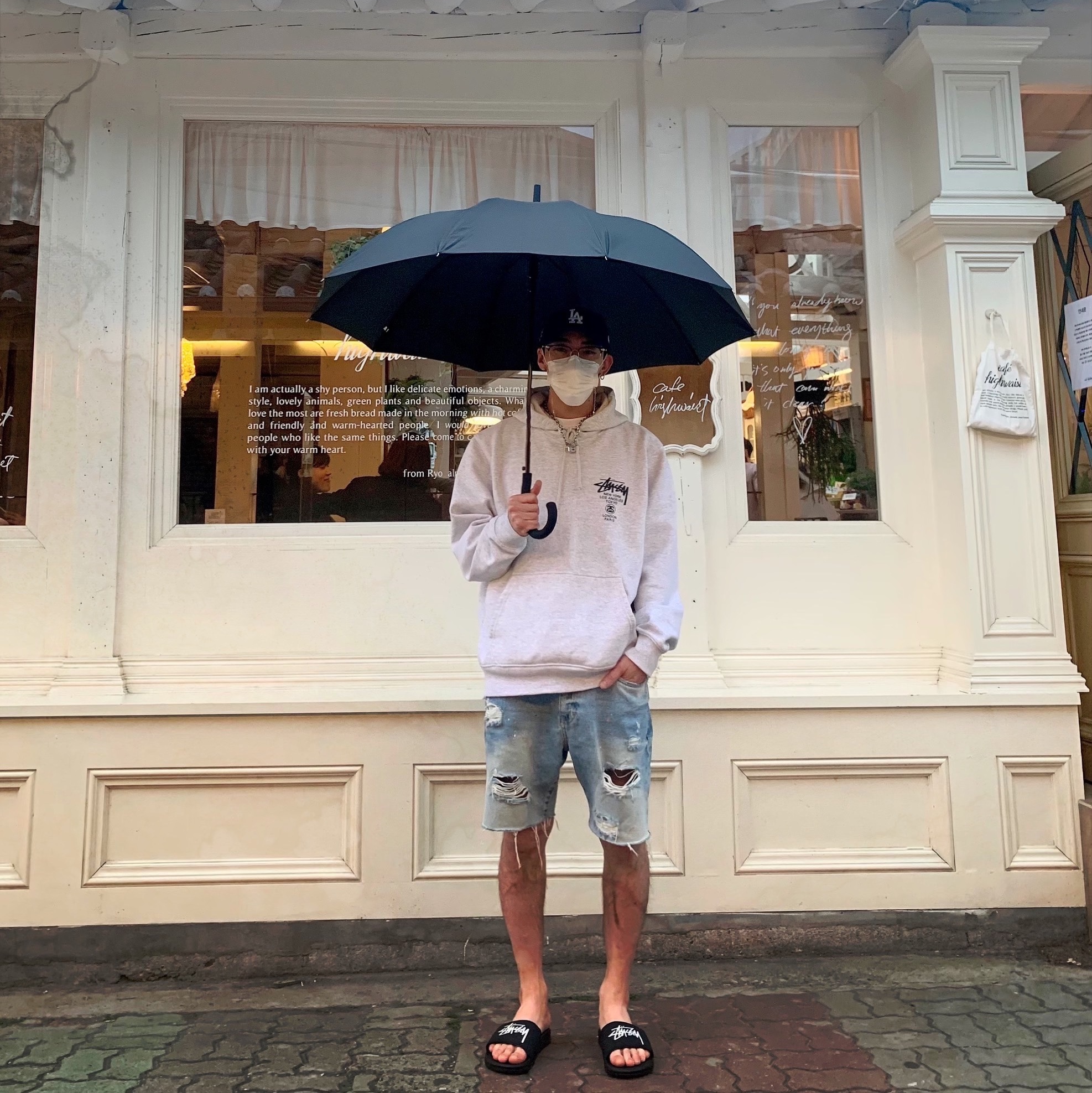 Stussy Stock DSM Los Angeles Hoodie Ash Heather 2021, Nike x Stussy Benassi Slide Black 착용 스타일