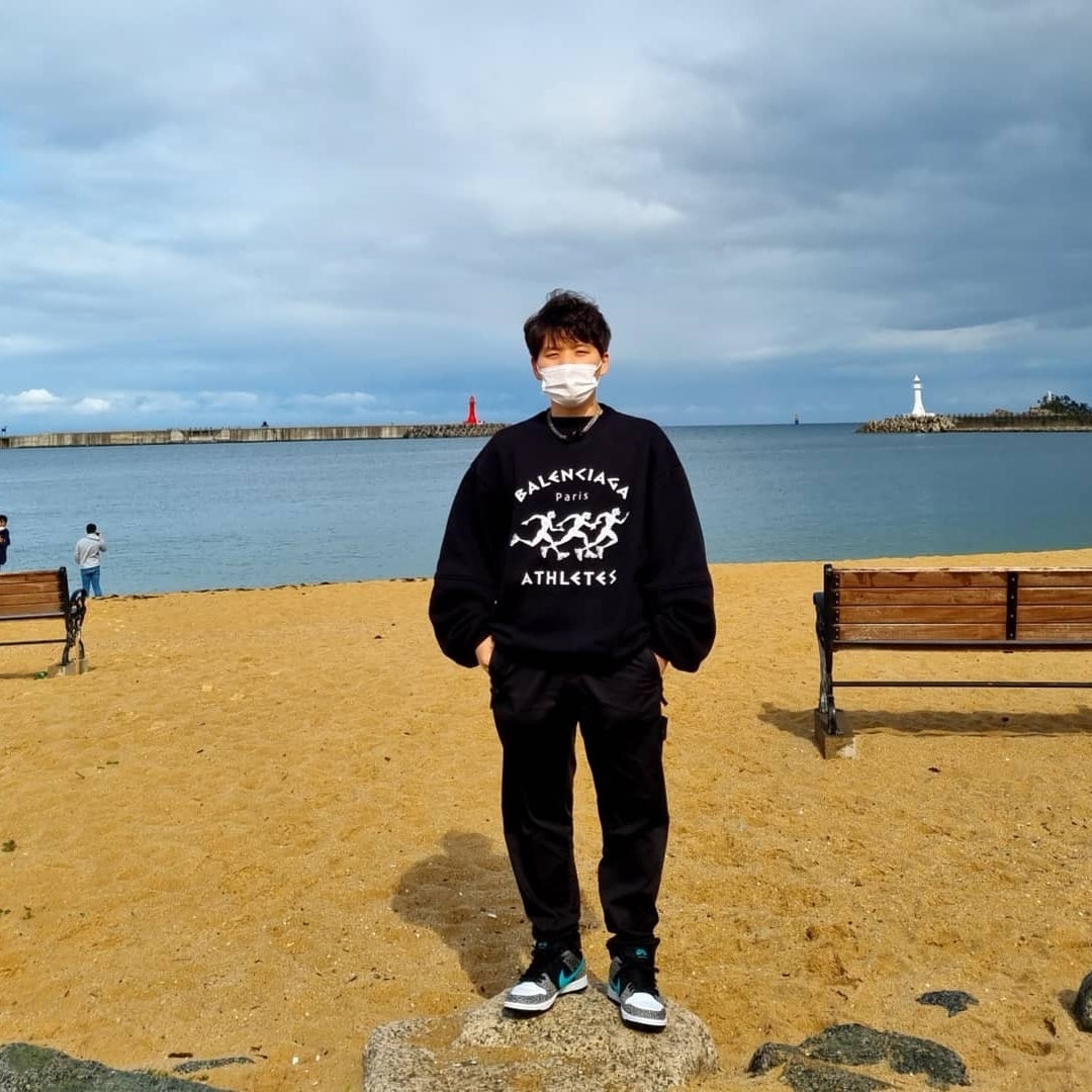 (jin.lex) 님의 게시물 KREAM