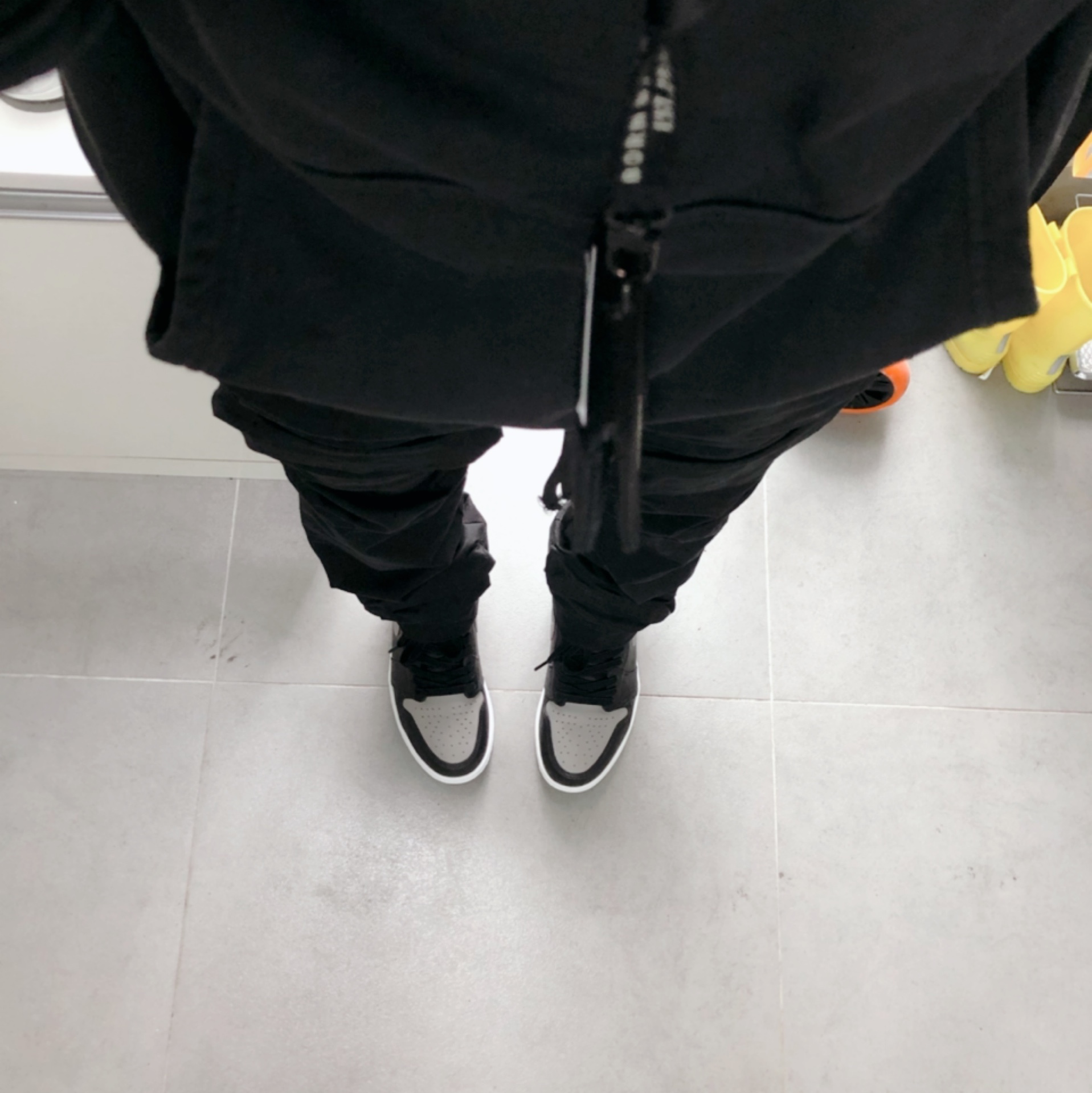 Jordan 1 Retro High OG Shadow 2018, Palace Tri-Dart Hood Black - 20FW 착용 스타일 - 4