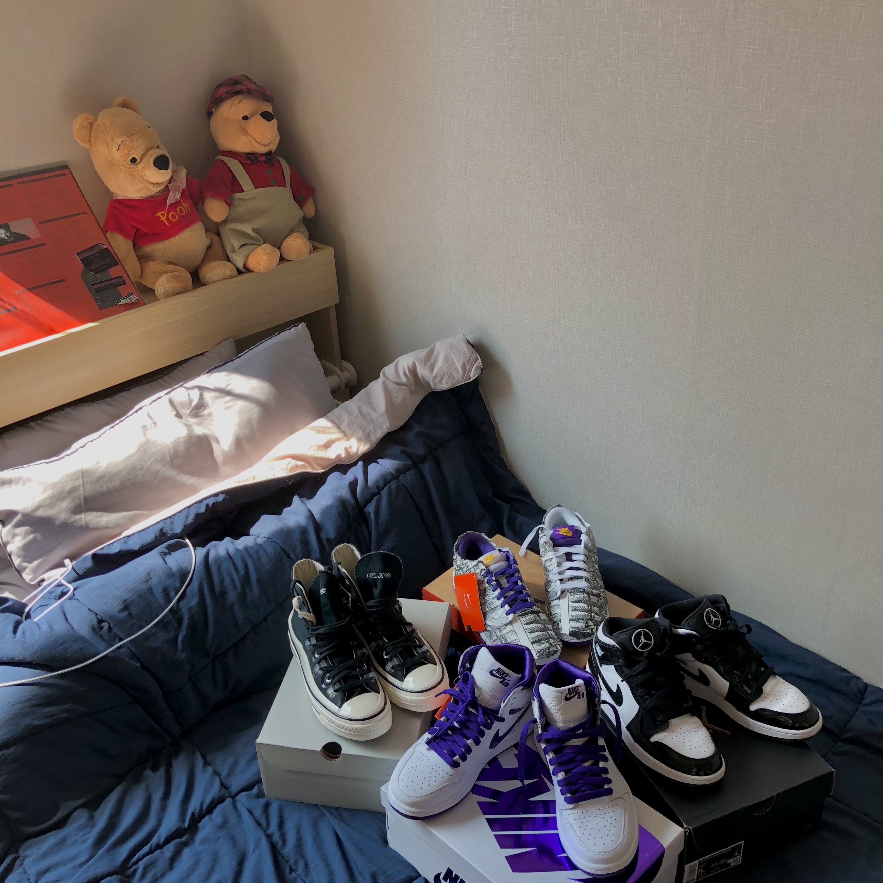 Converse x Kim Jones Chuck 70 Utility Wave High Black, (W) Jordan 1 High OG Court Purple 착용 스타일