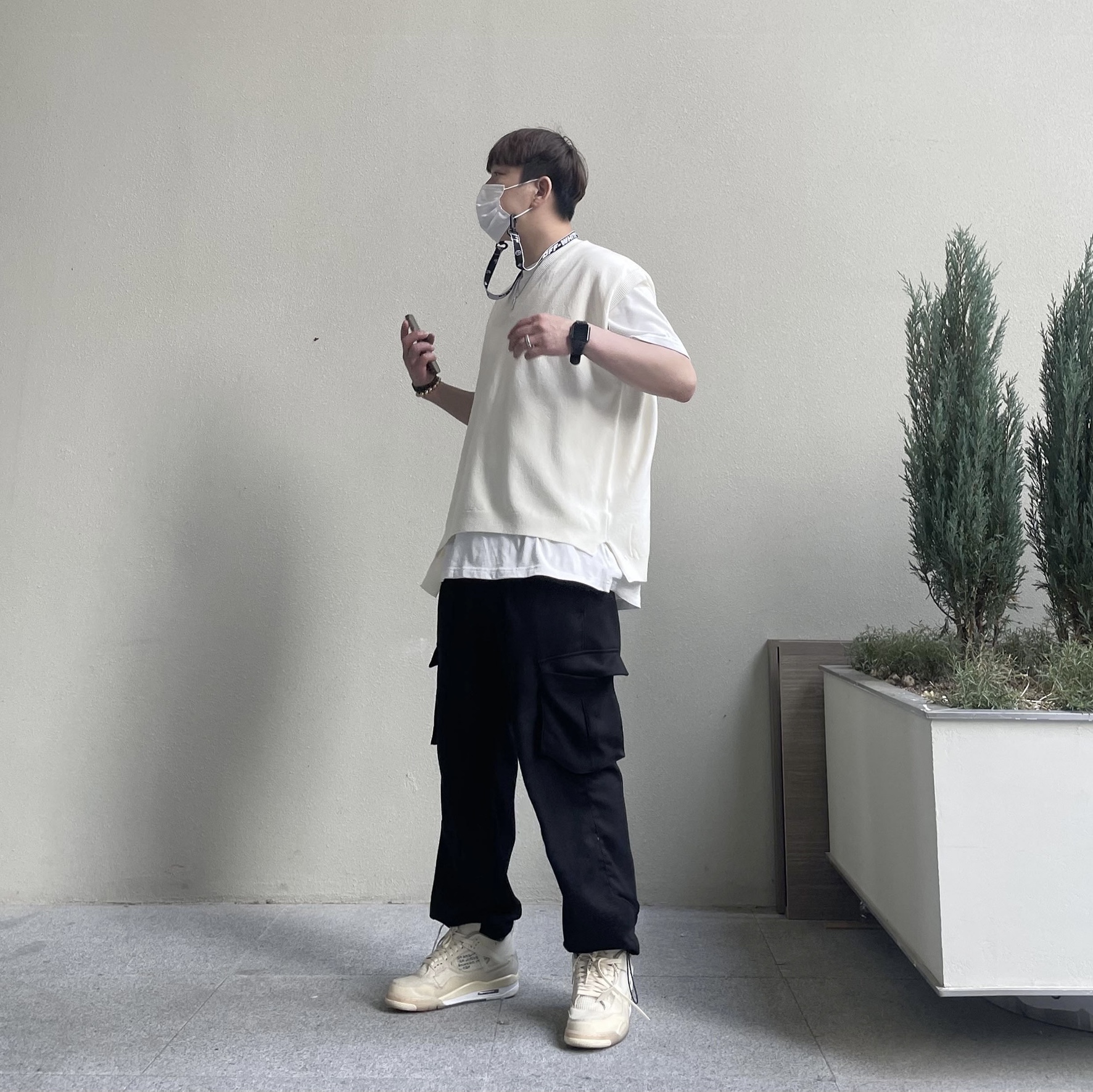(W) Jordan 4 x Off-White Retro SP Sail 착용 스타일