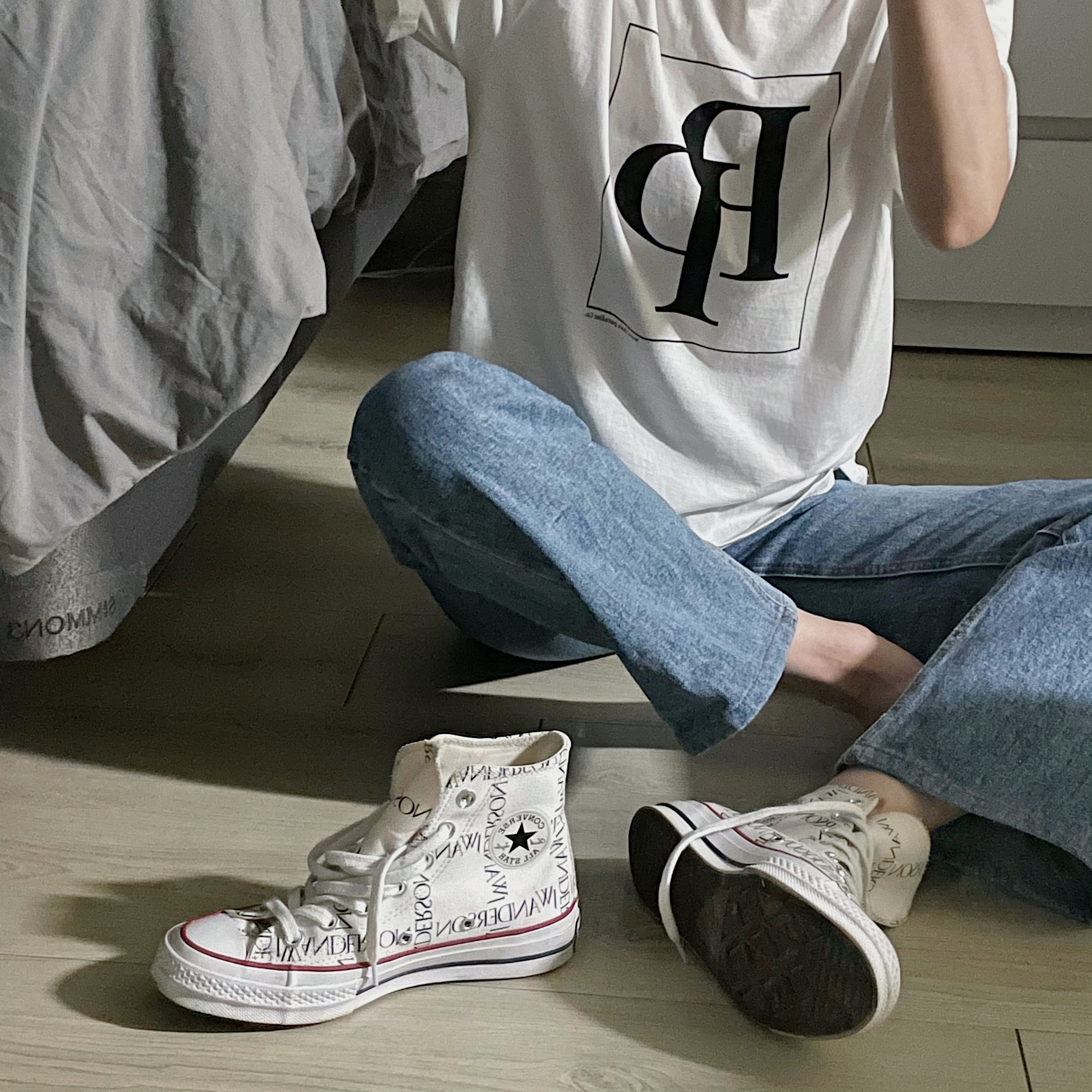 Converse x JW Anderson Chuck 70 Hi Grid White 착용 스타일 - 2