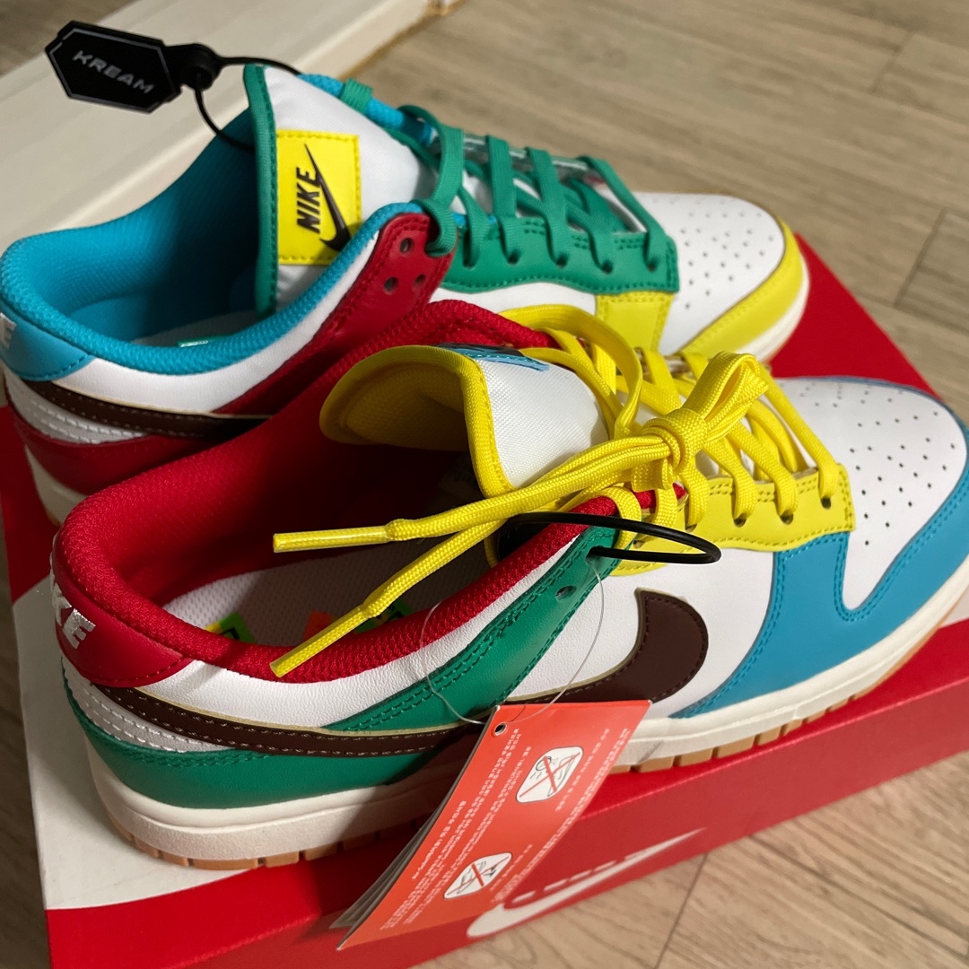 Nike Dunk Low SE Free.99 White 착용 스타일