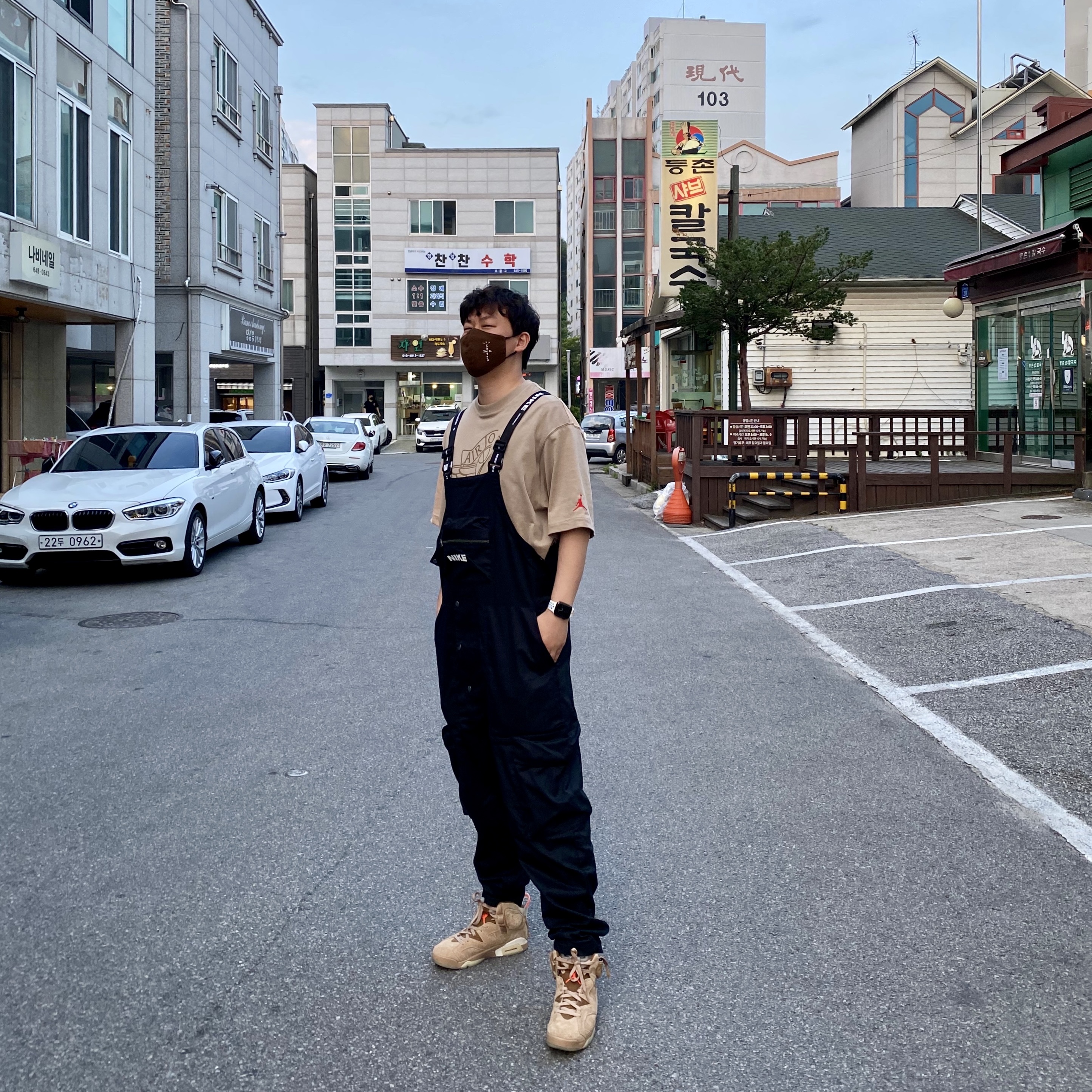 Jordan x Travis Scott S/S Top - Asia, Jordan 6 x Travis Scott Retro SP British Khaki 착용 스타일 - 2