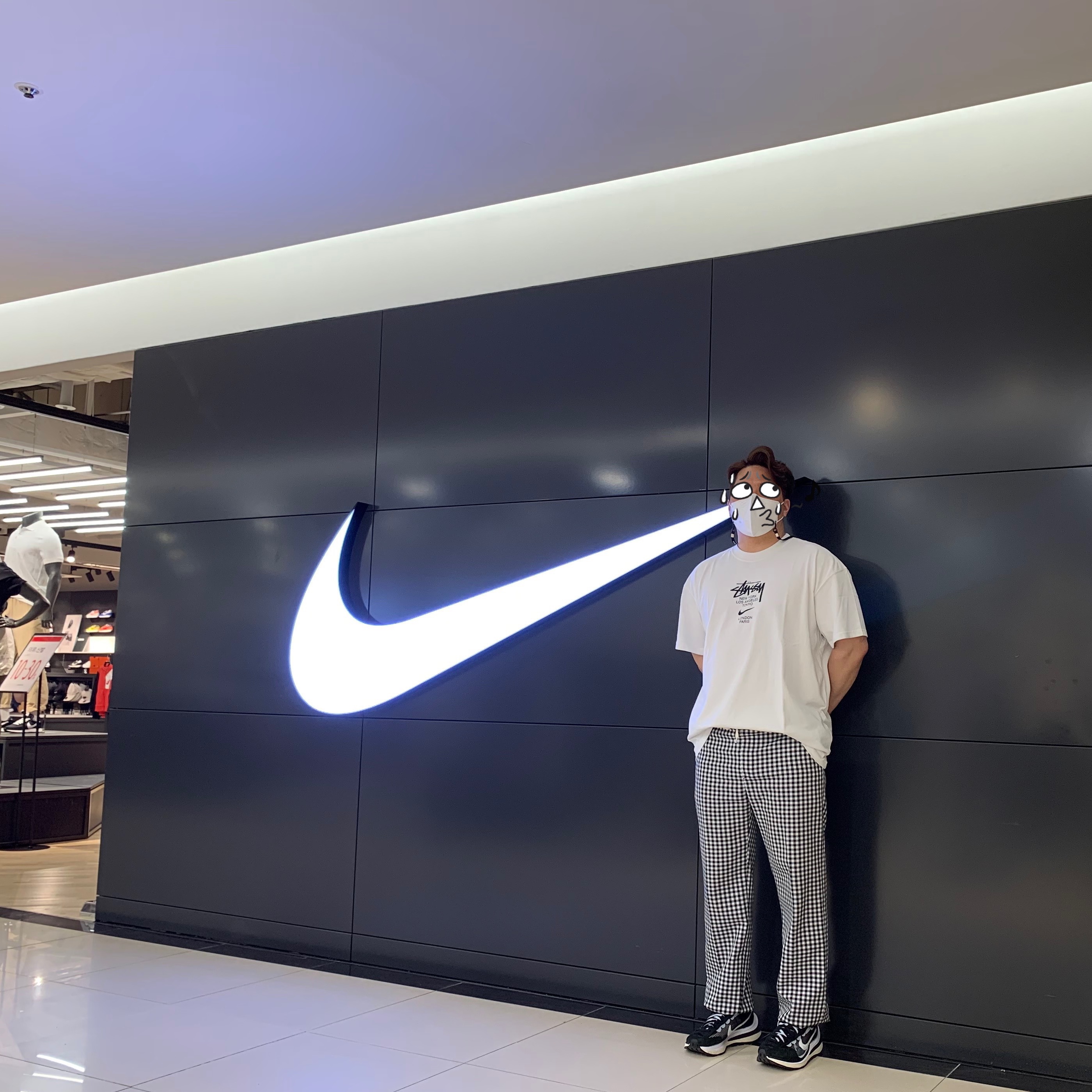 Nike x Sacai VaporWaffle Black White, Nike x Stussy WT T-Shirt White - US/EU 착용 스타일