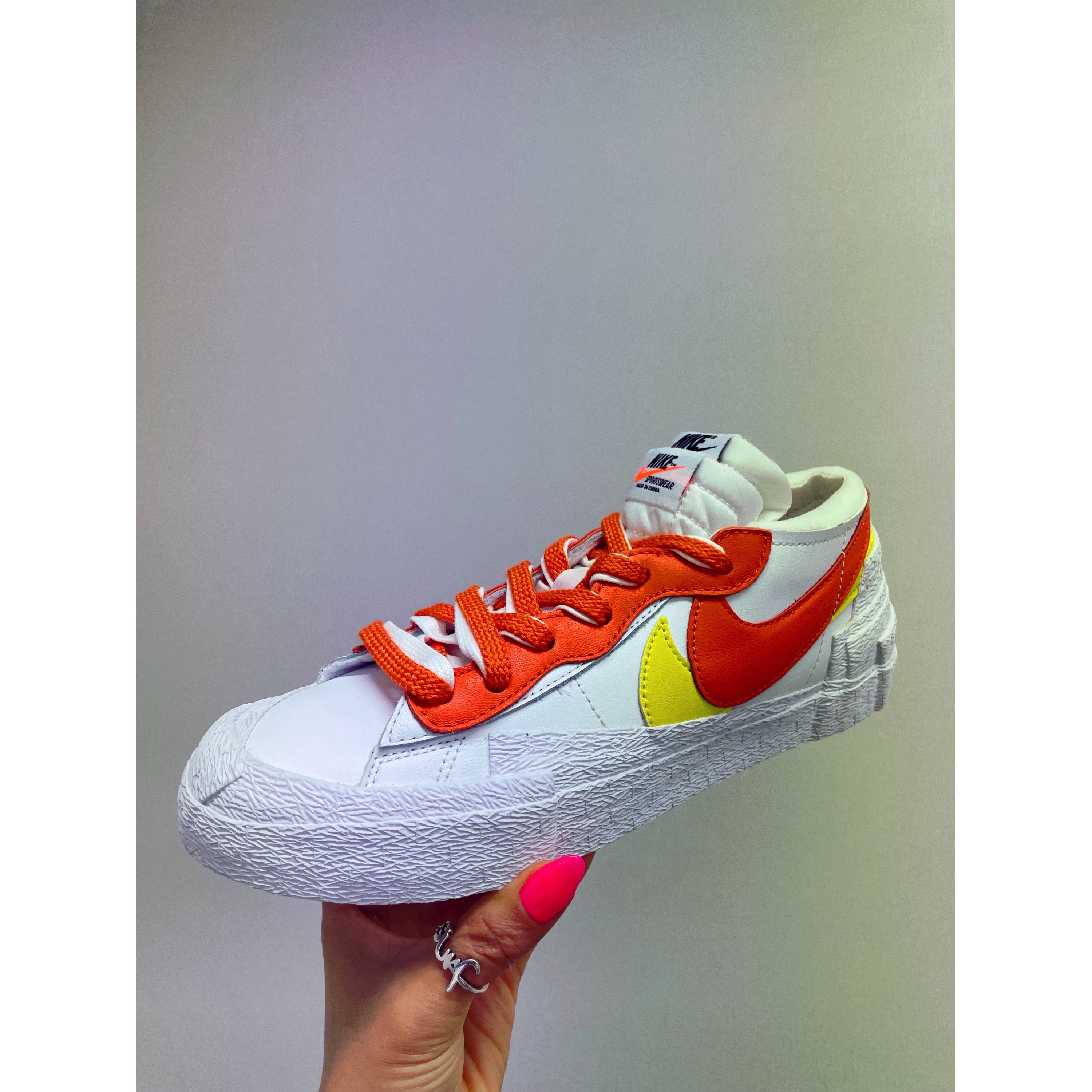 Nike x Sacai Blazer Low Magma Orange 착용 스타일 - 1