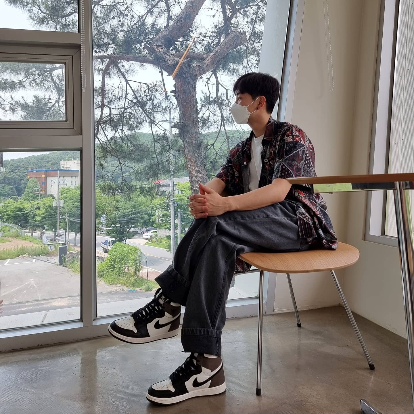 Jordan 1 Retro High OG Black Mocha 착용 스타일