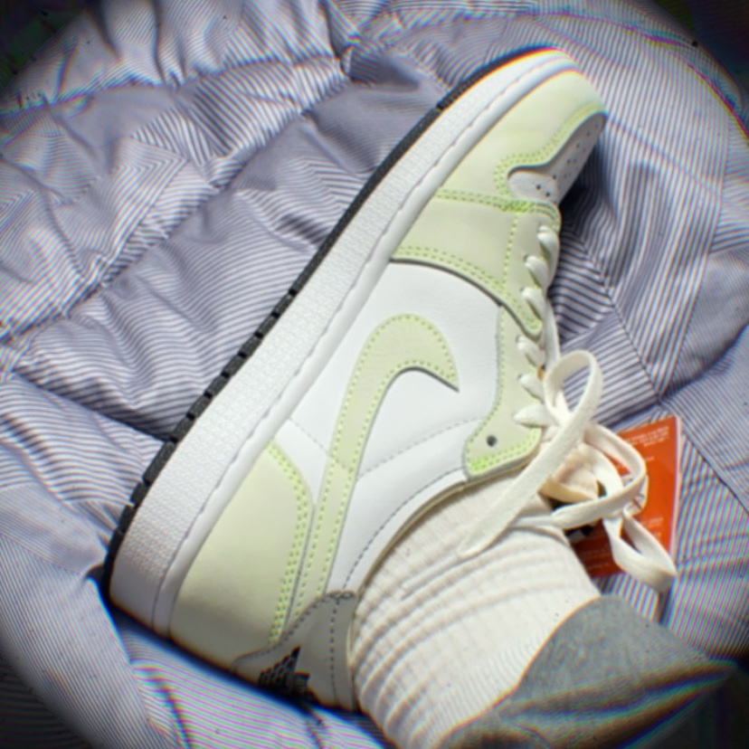Jordan 1 Low OG Ghost Green 착용 스타일