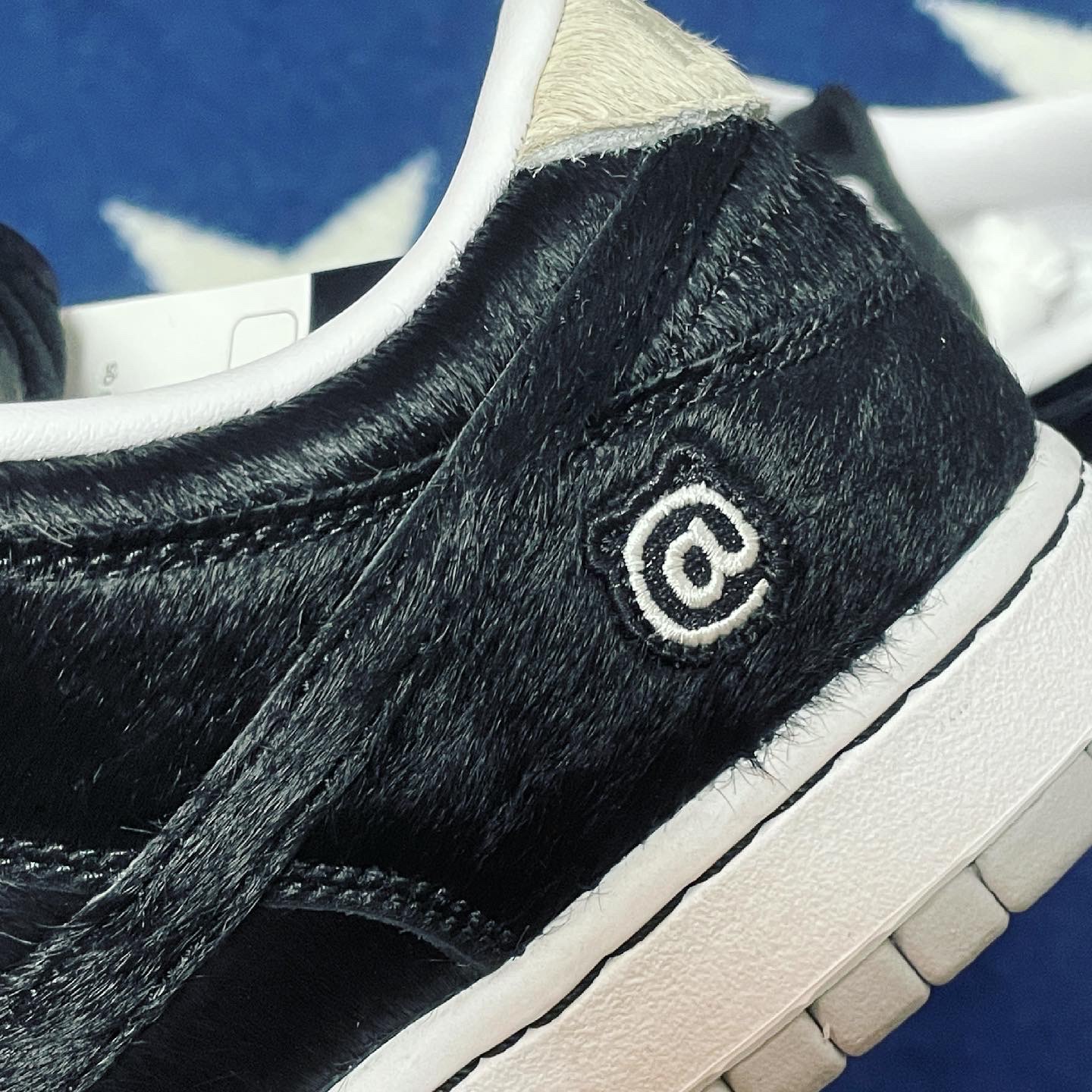 Nike x Medicom Toy SB Dunk Low BE@RBRICK 착용 스타일 - 3