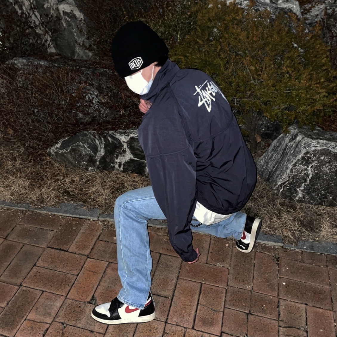 Jordan 1 Retro High OG Gym Red, Nike x Stussy Windrunner Jacket Off Noir 착용 스타일