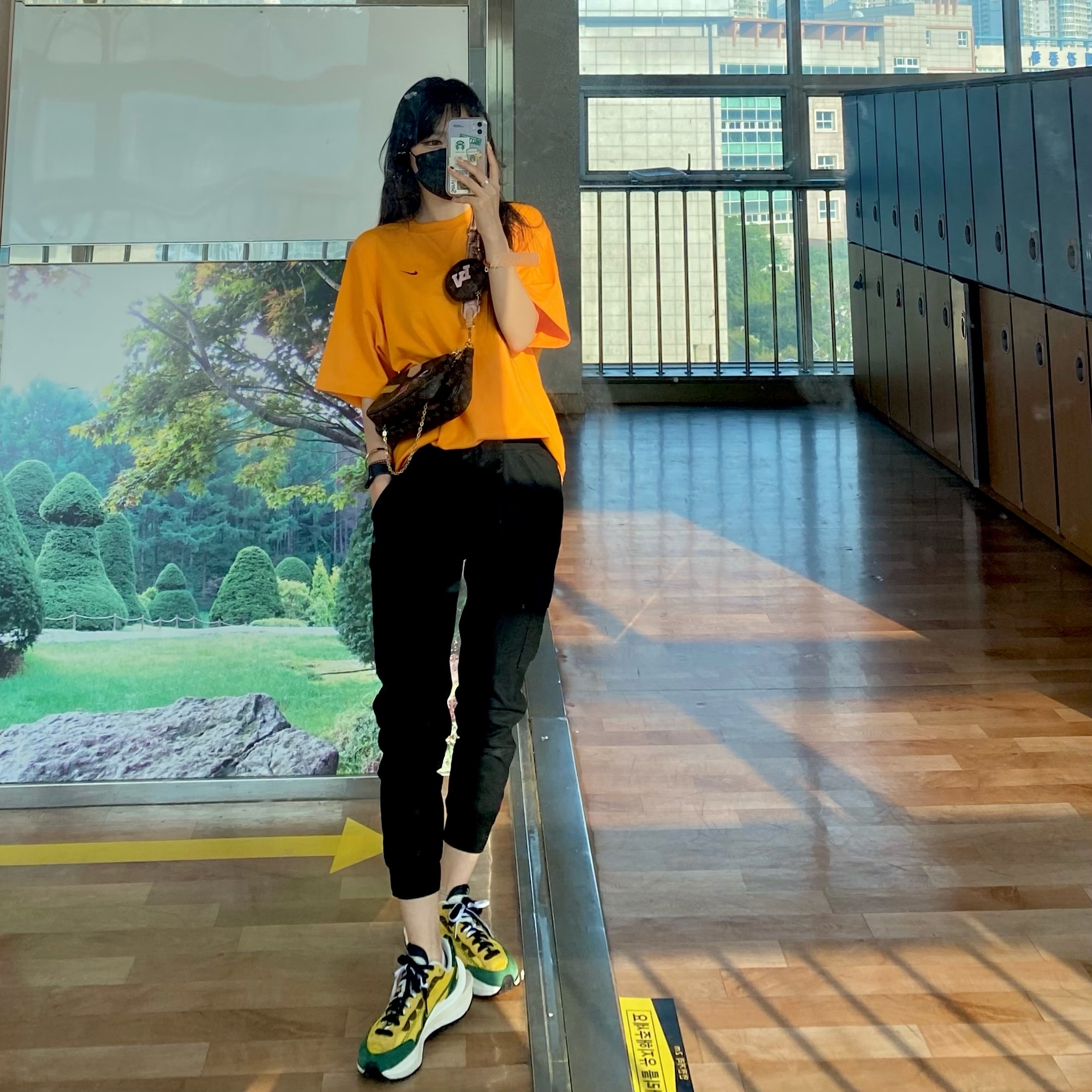 Nike x Kim Jones Oversized T-Shirt Circuit Orange - Asia, Nike x Sacai VaporWaffle Tour Yellow & Gorge Green Sail 착용 스타일 - 2
