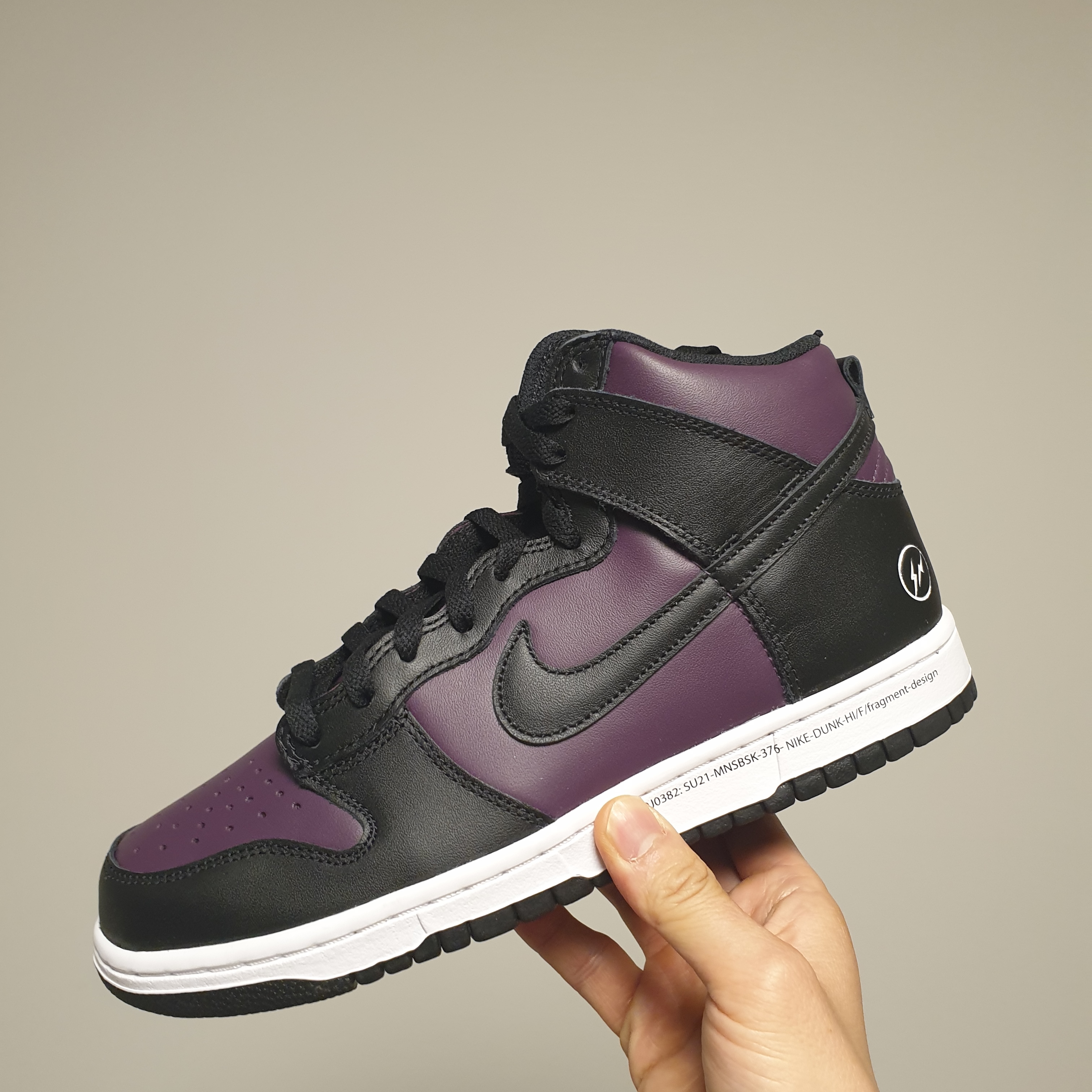 Nike x Fragment Dunk High Black 착용 스타일 - 1