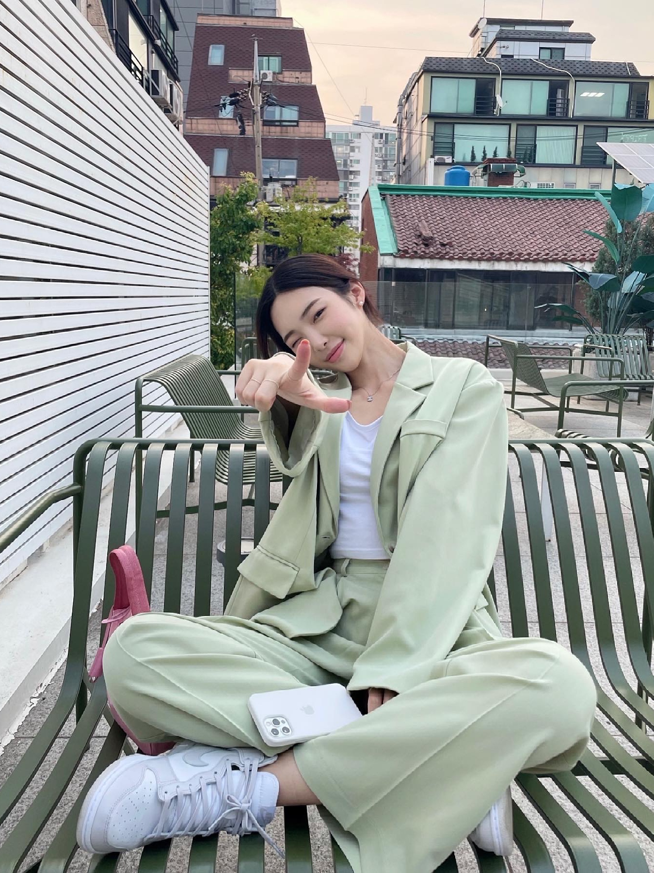 Nike Dunk High Retro Vast Grey, (GS) Nike Dunk High Vast Grey 착용 스타일 - 1