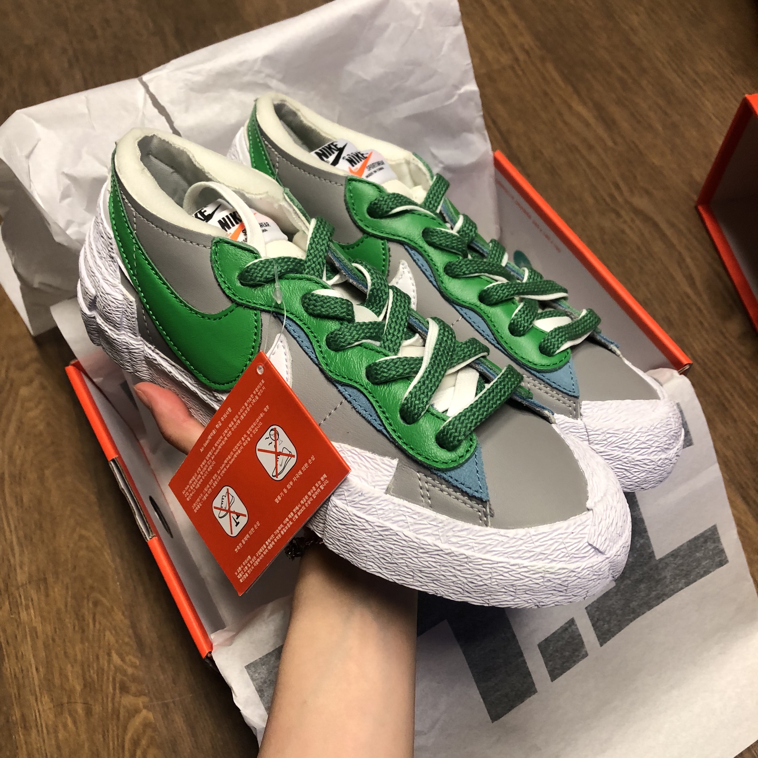 Nike x Sacai Blazer Low Classic Green 착용 스타일 - 2