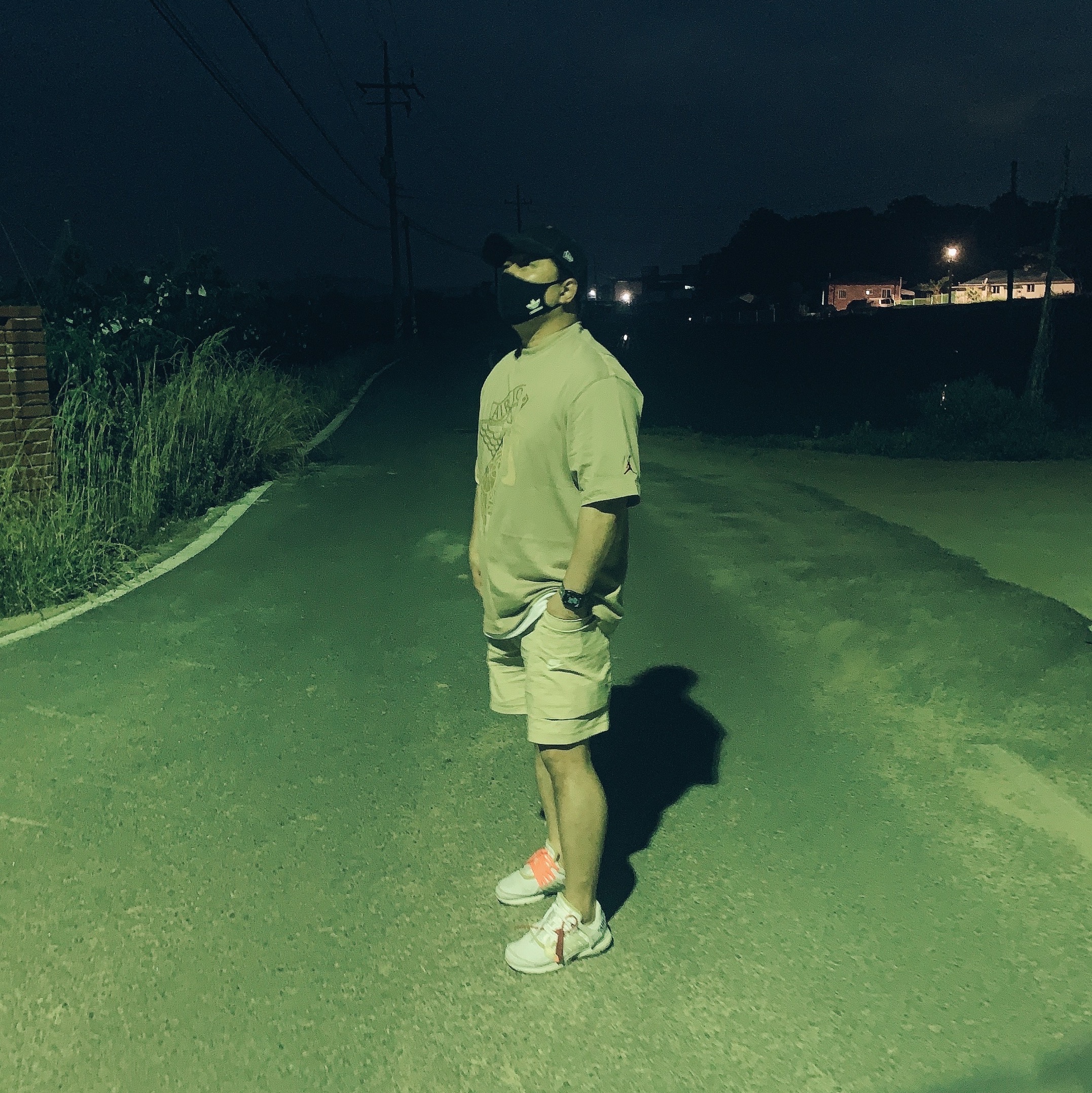 IAB Studio x New Era B. Redsox Cap Black, Jordan x Travis Scott S/S Top - Asia 착용 스타일