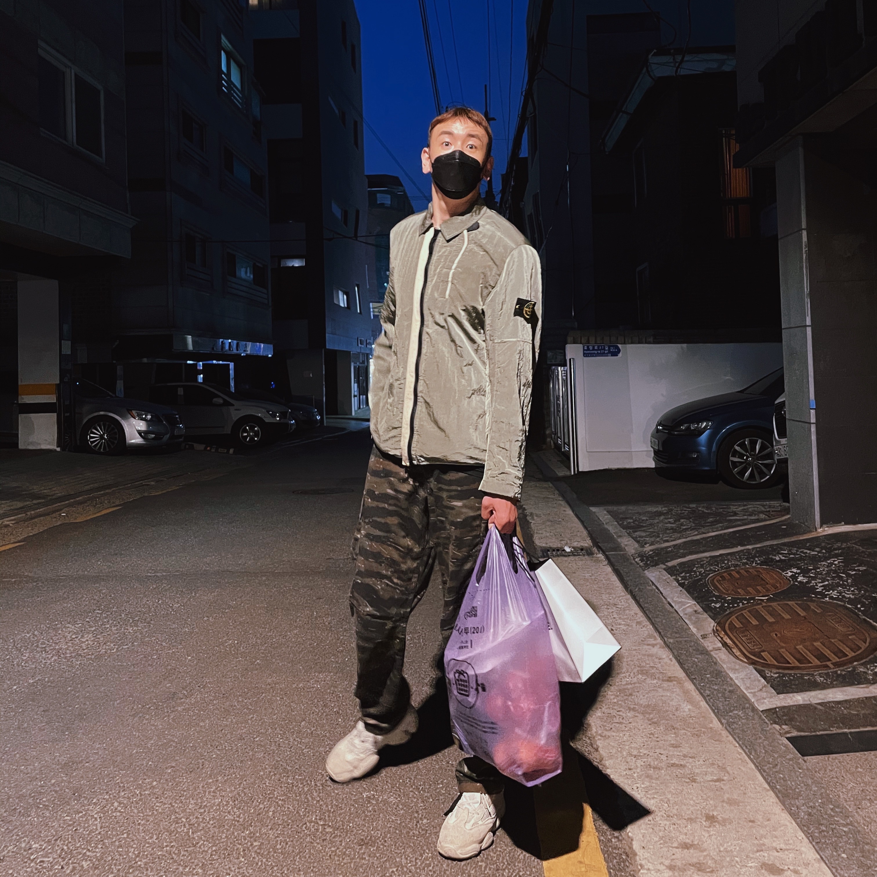Adidas Yeezy 500 Blush 2018 착용 스타일