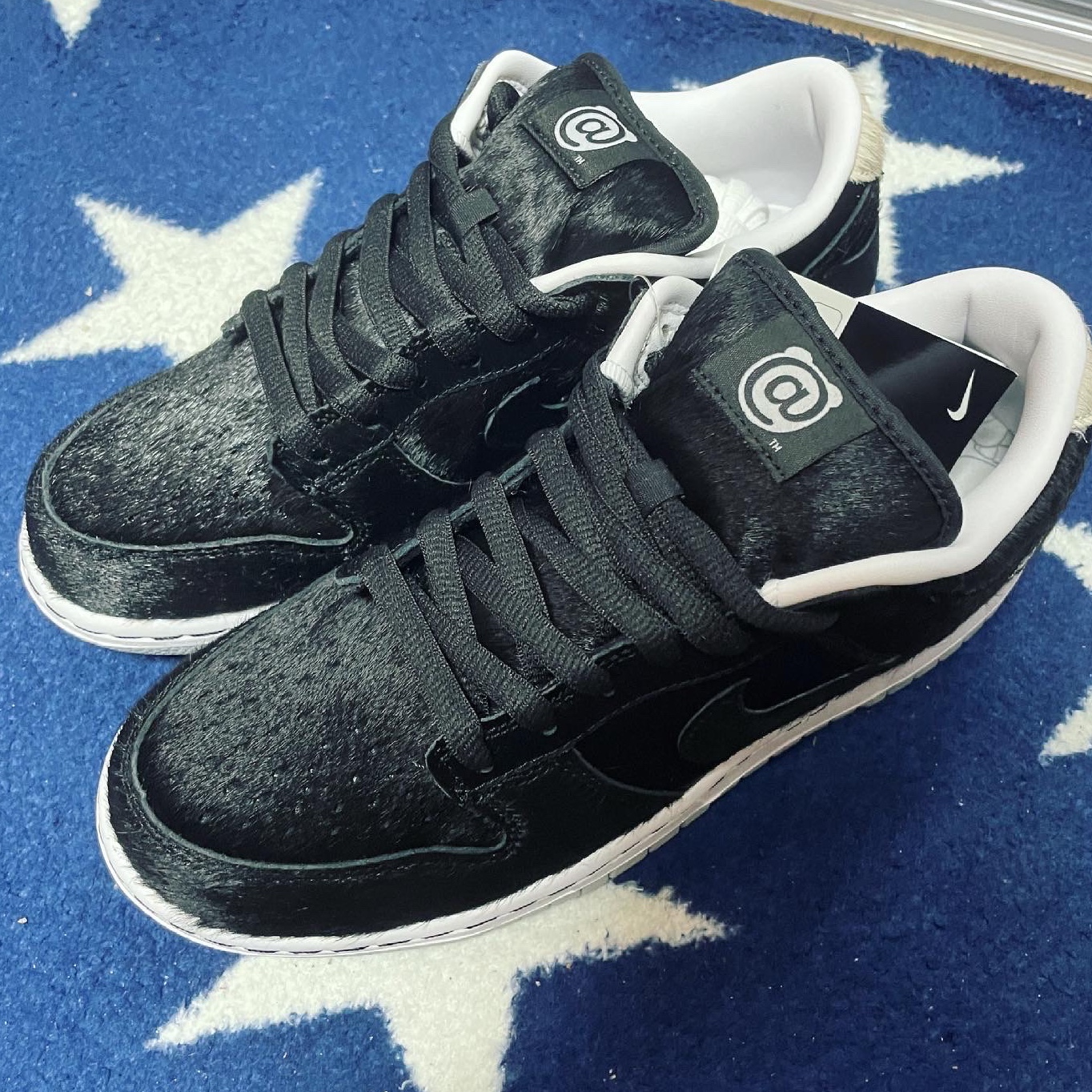 Nike x Medicom Toy SB Dunk Low BE@RBRICK 착용 스타일 - 1