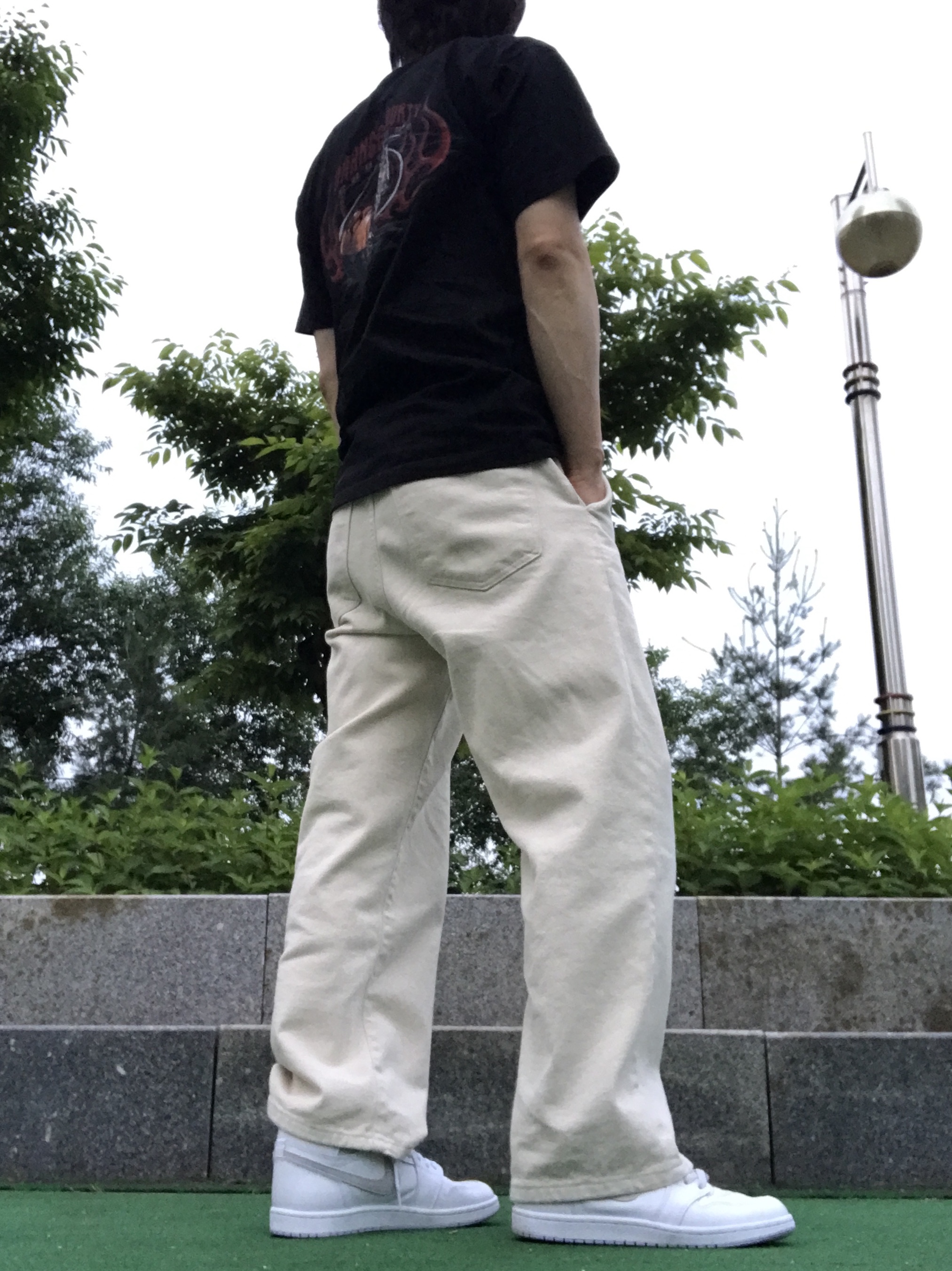 Jordan 1 High 85 Neutral Grey 착용 스타일 - 2
