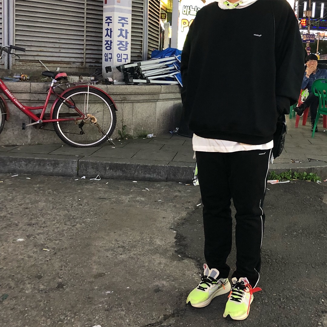 Nike x Off-White Zoom Fly SP The Ten 착용 스타일 - 2