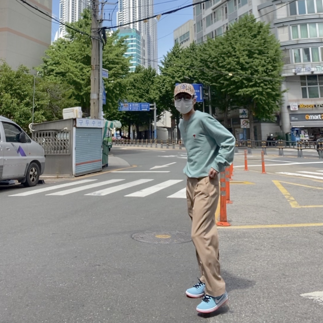 Nike SB Dunk Low Pro Blue Chill 착용 스타일