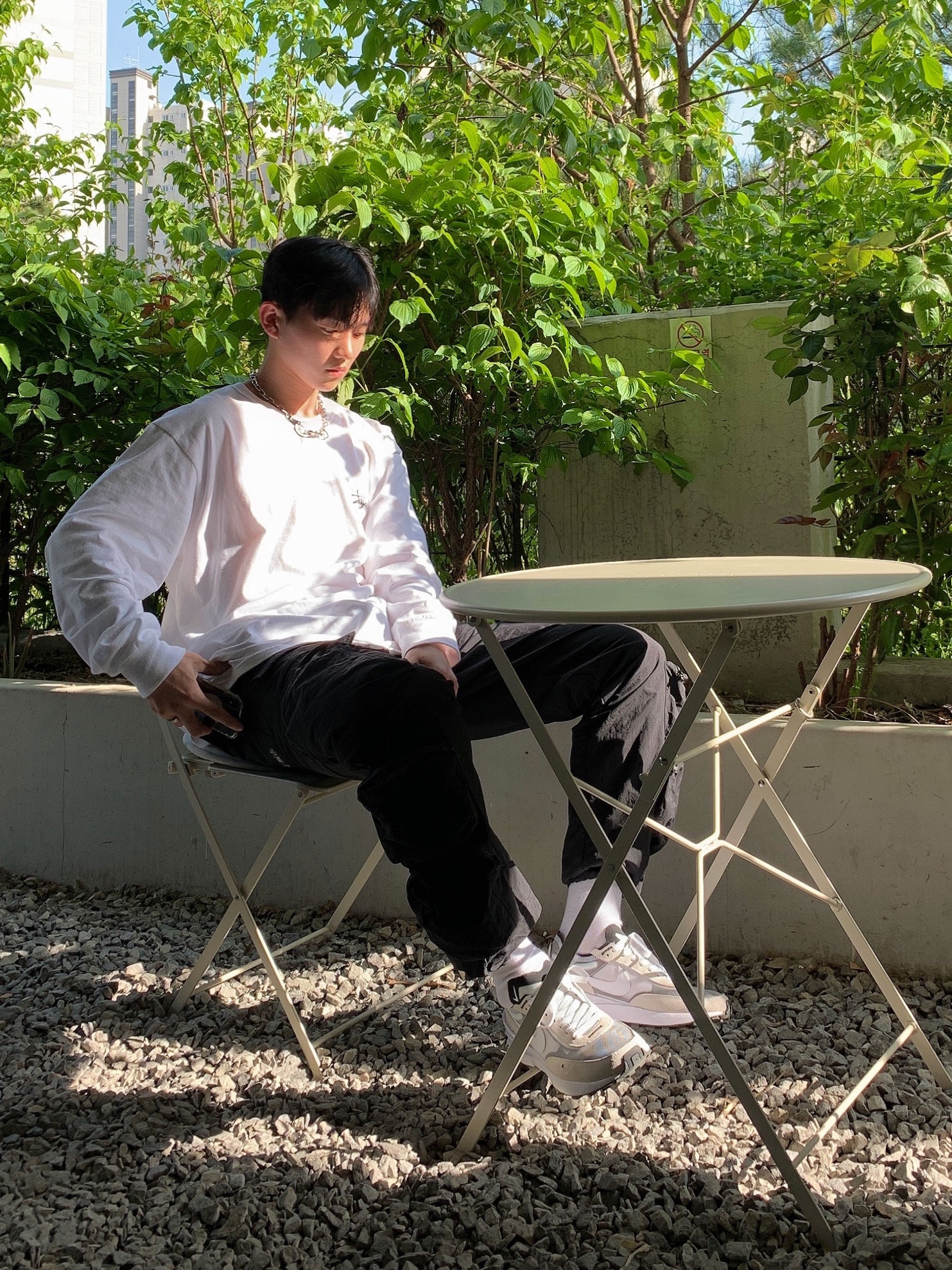 Nike Waffle One Infinite Lilac 착용 스타일 - 2