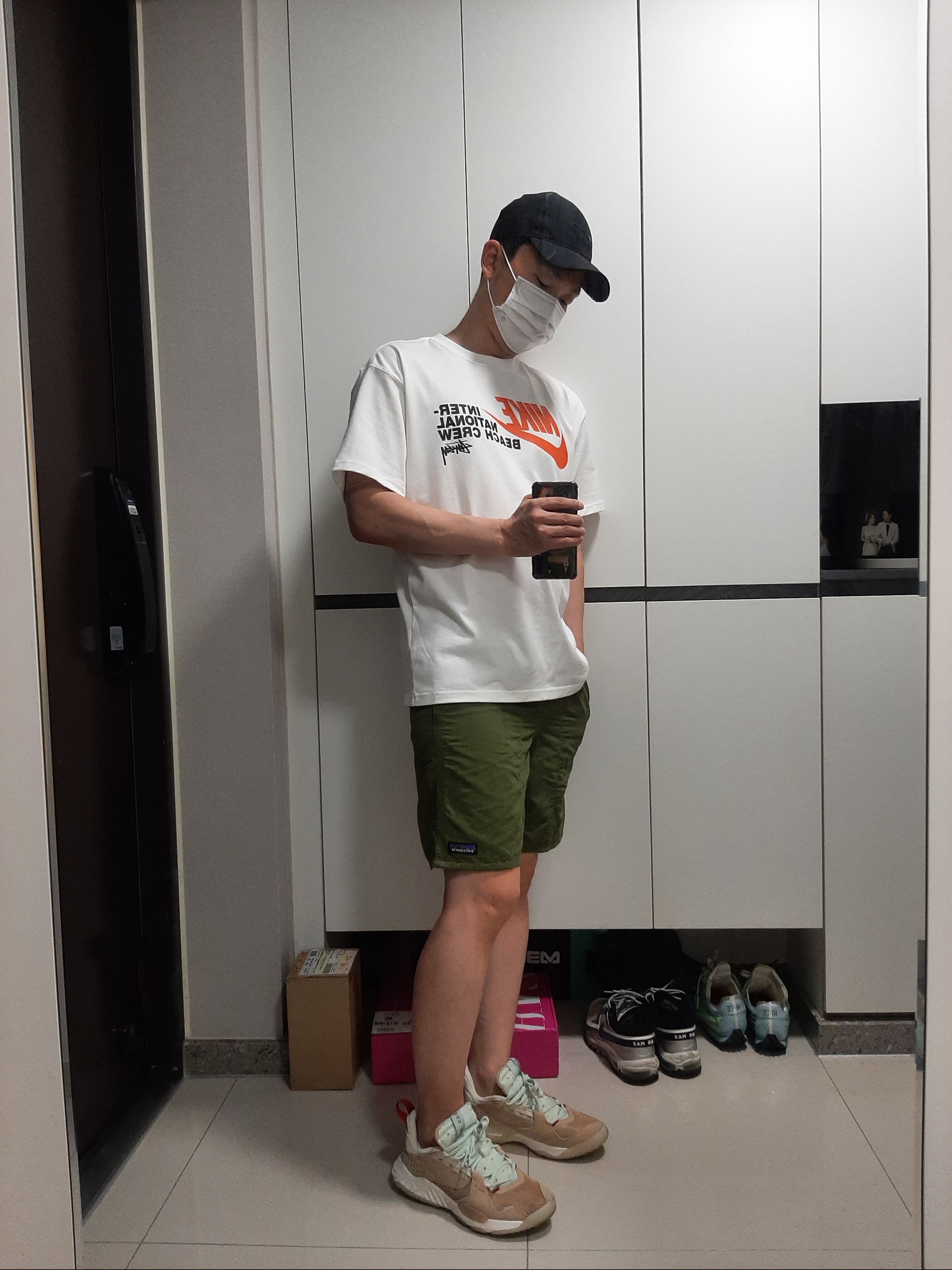 Jordan Delta SP Vachetta Tan, Nike x Stussy International Beach Crew T-Shirt White - Asia 착용 스타일
