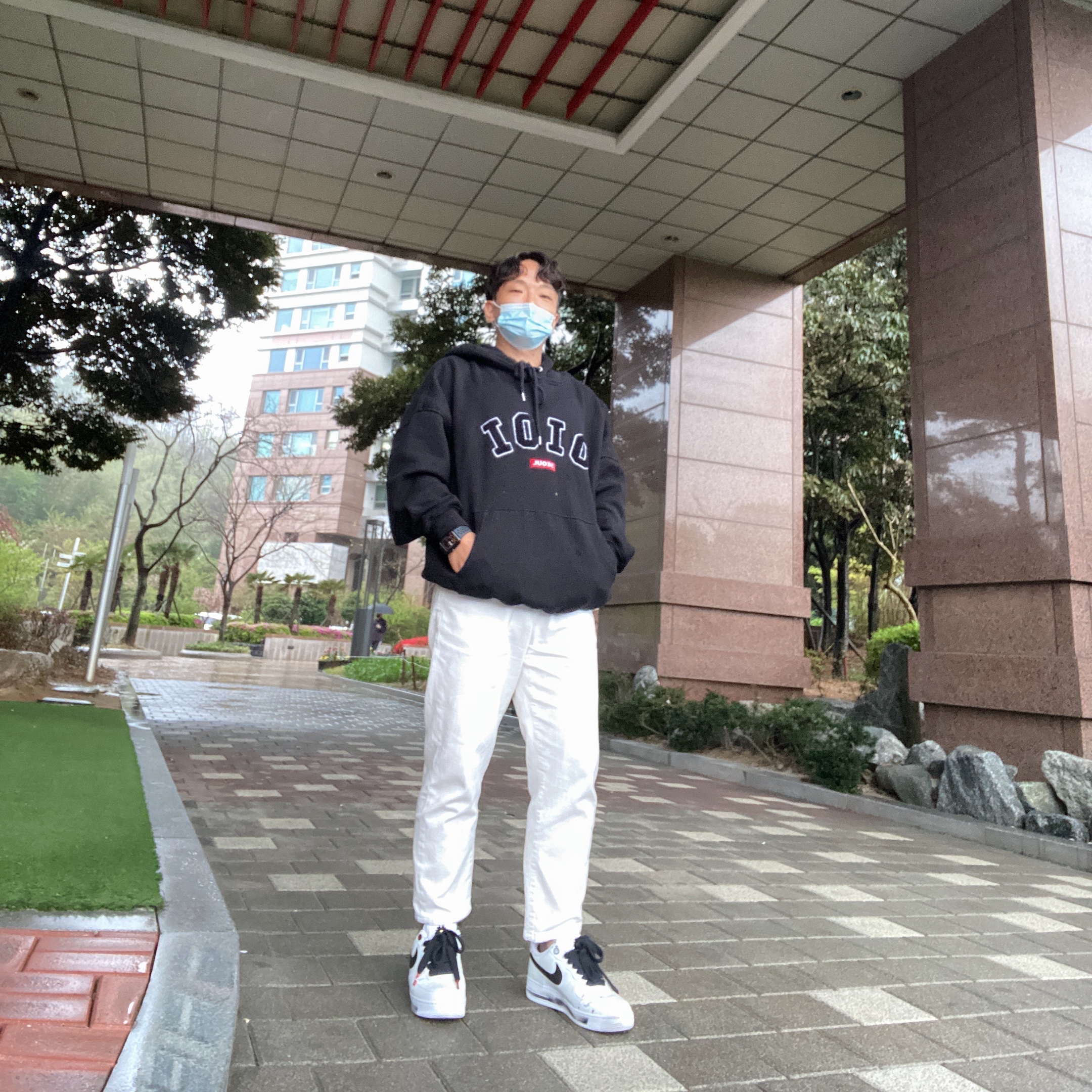 Nike x Peaceminusone Air Force 1 Low Para-Noise 2.0 착용 스타일