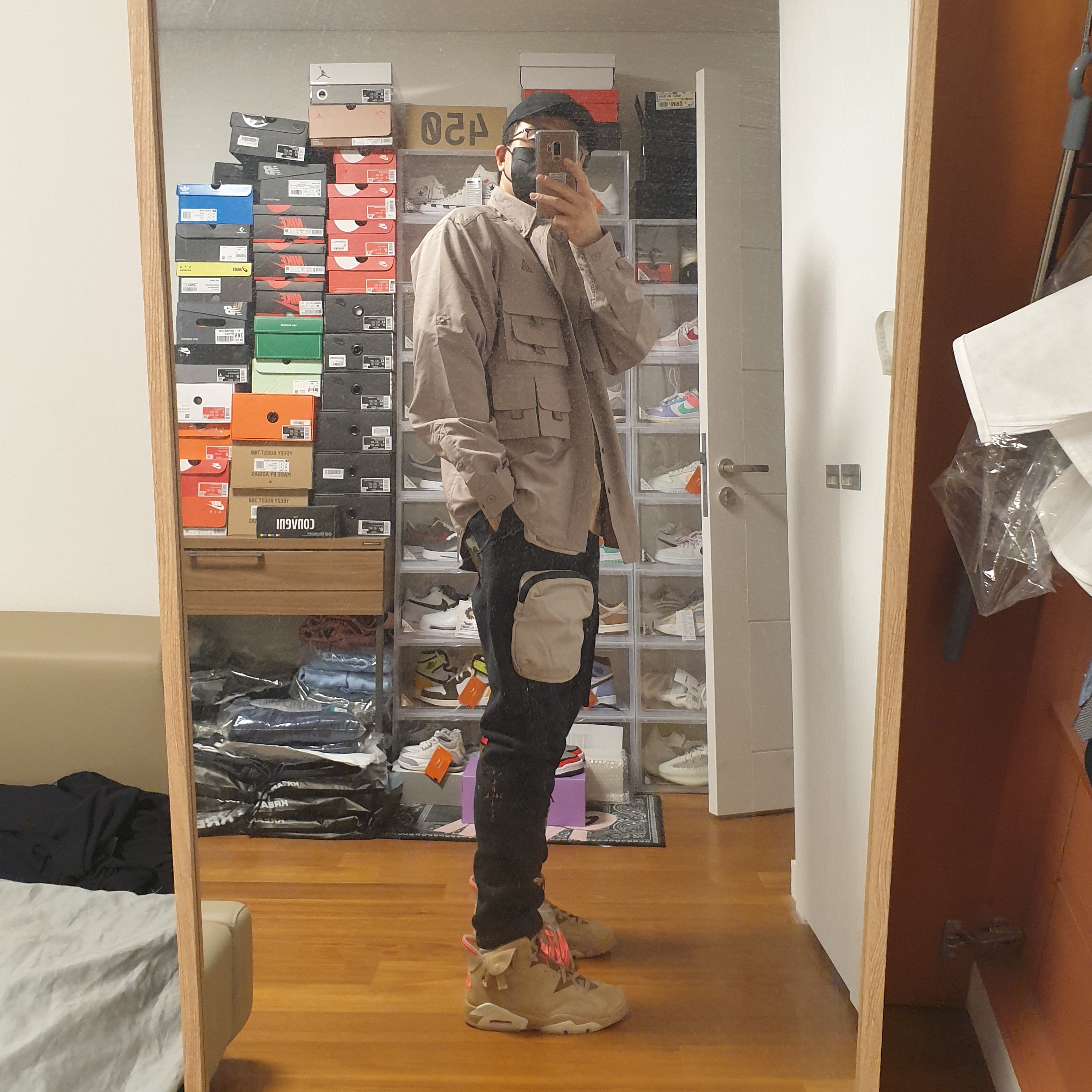 Nike x Drake Nocta NRG AU L91 Cap, Jordan 6 x Travis Scott Retro SP British Khaki 착용 스타일 - 3