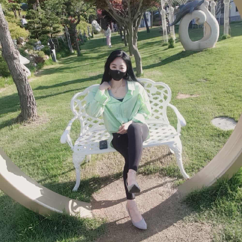 KREAM 프로필 이미지