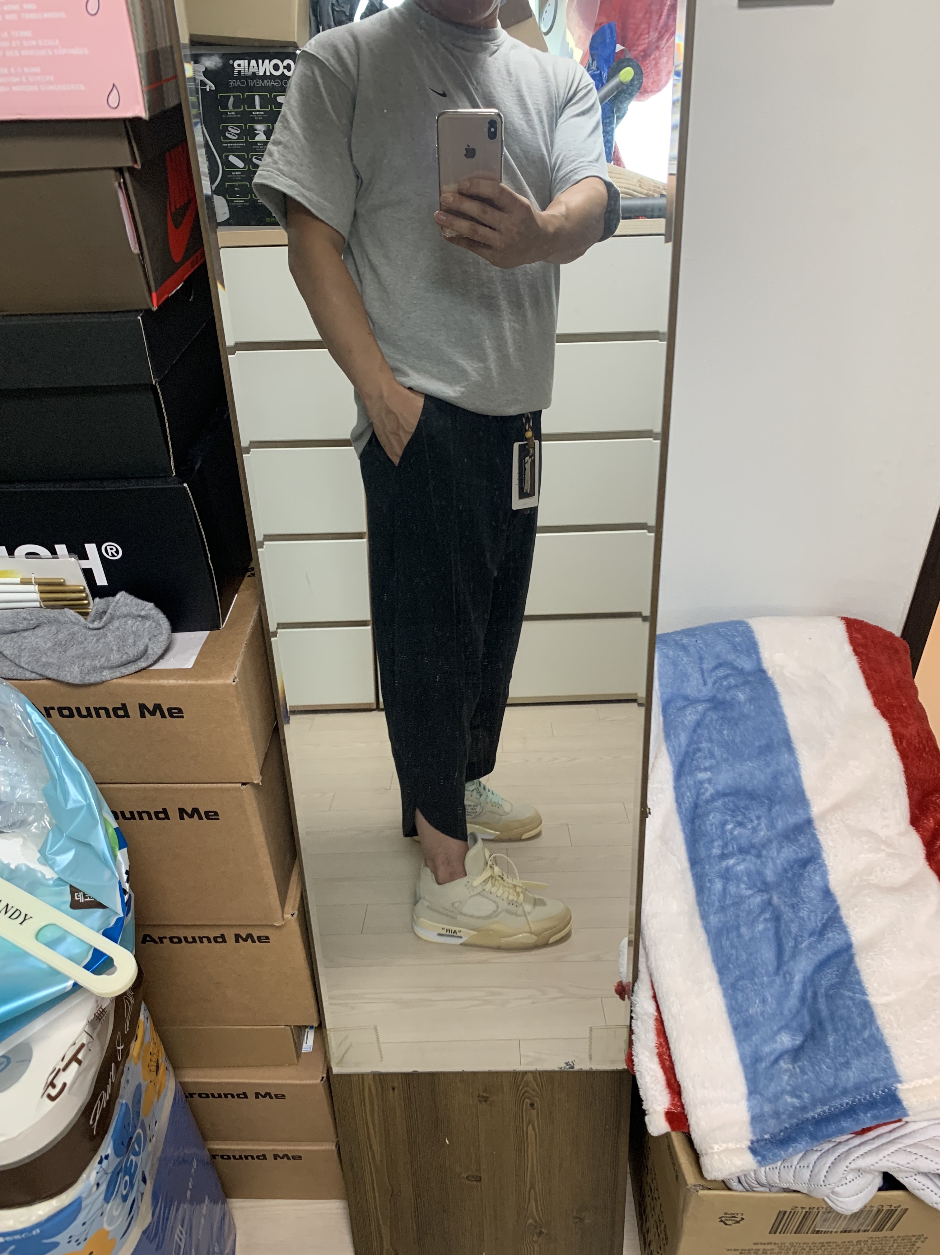 (W) Jordan 4 x Off-White Retro SP Sail, Nike x Kim Jones Oversized T-Shirt Grey Heather - US/EU 착용 스타일 - 4