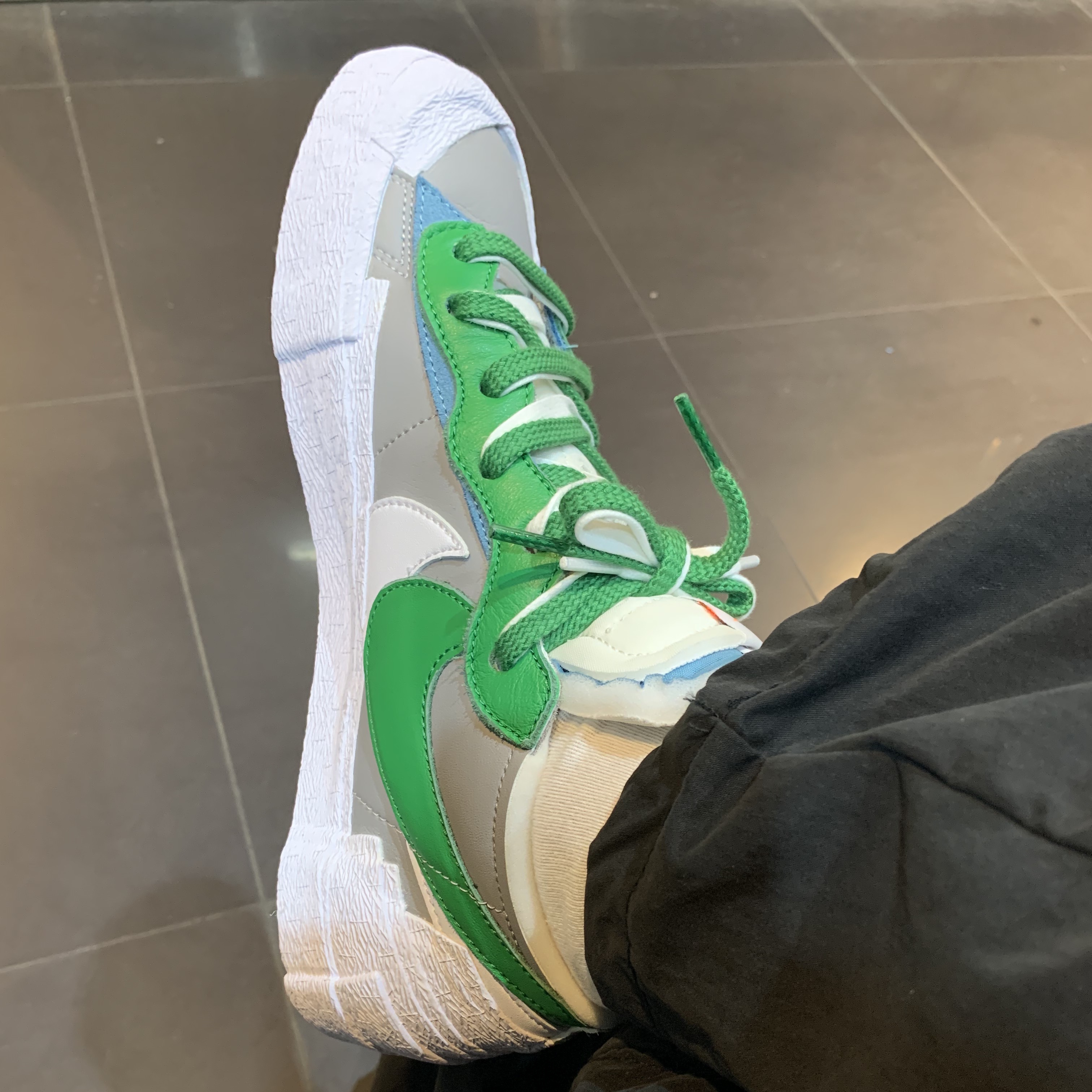 Nike x Sacai Blazer Low Classic Green 착용 스타일