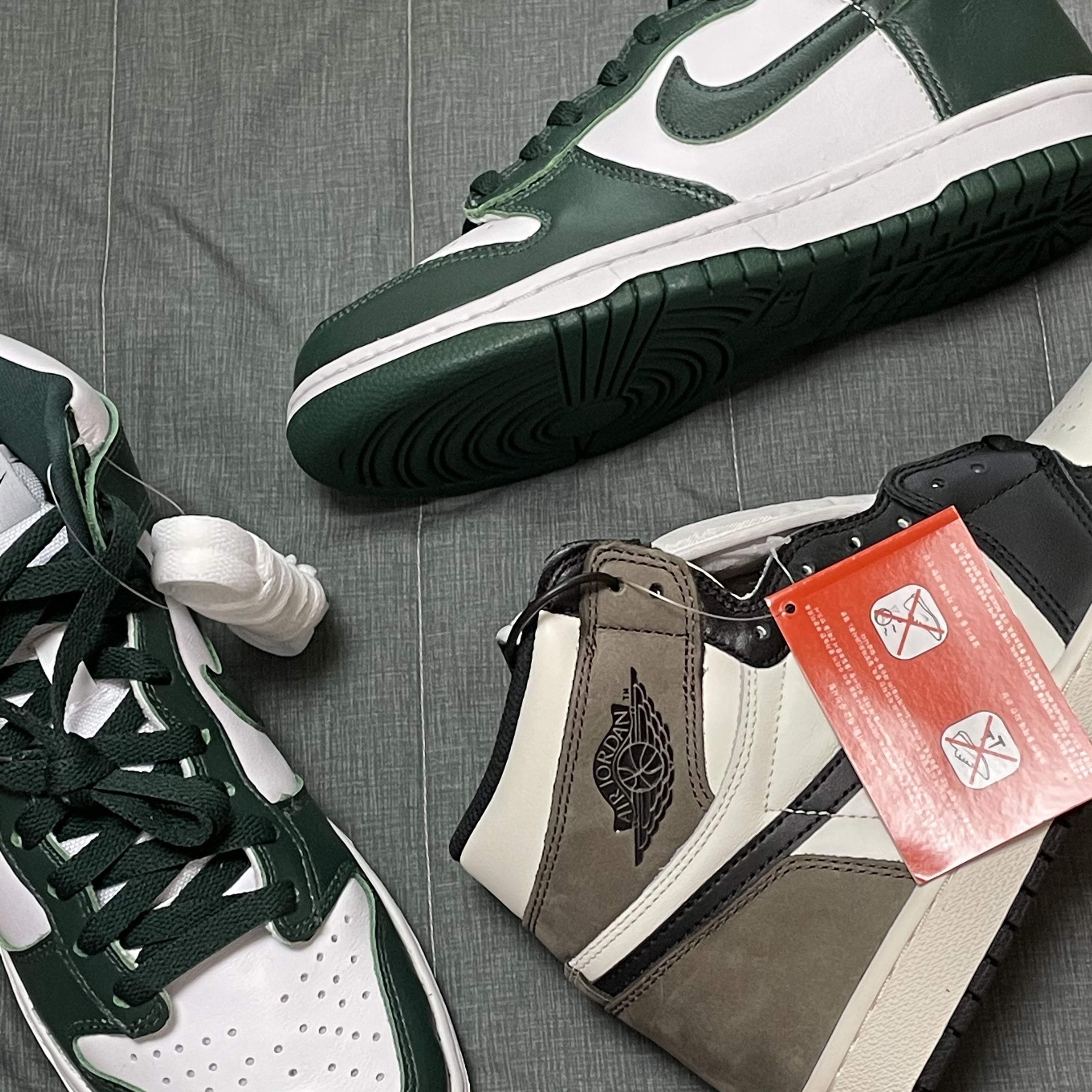 Nike Dunk High SP Spartan Green, Jordan 1 Retro High OG Black Mocha 착용 스타일