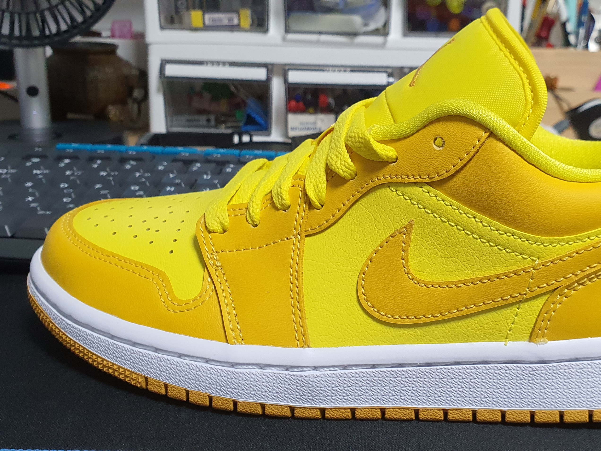 (W) Jordan 1 Low Yellow Strike 착용 스타일